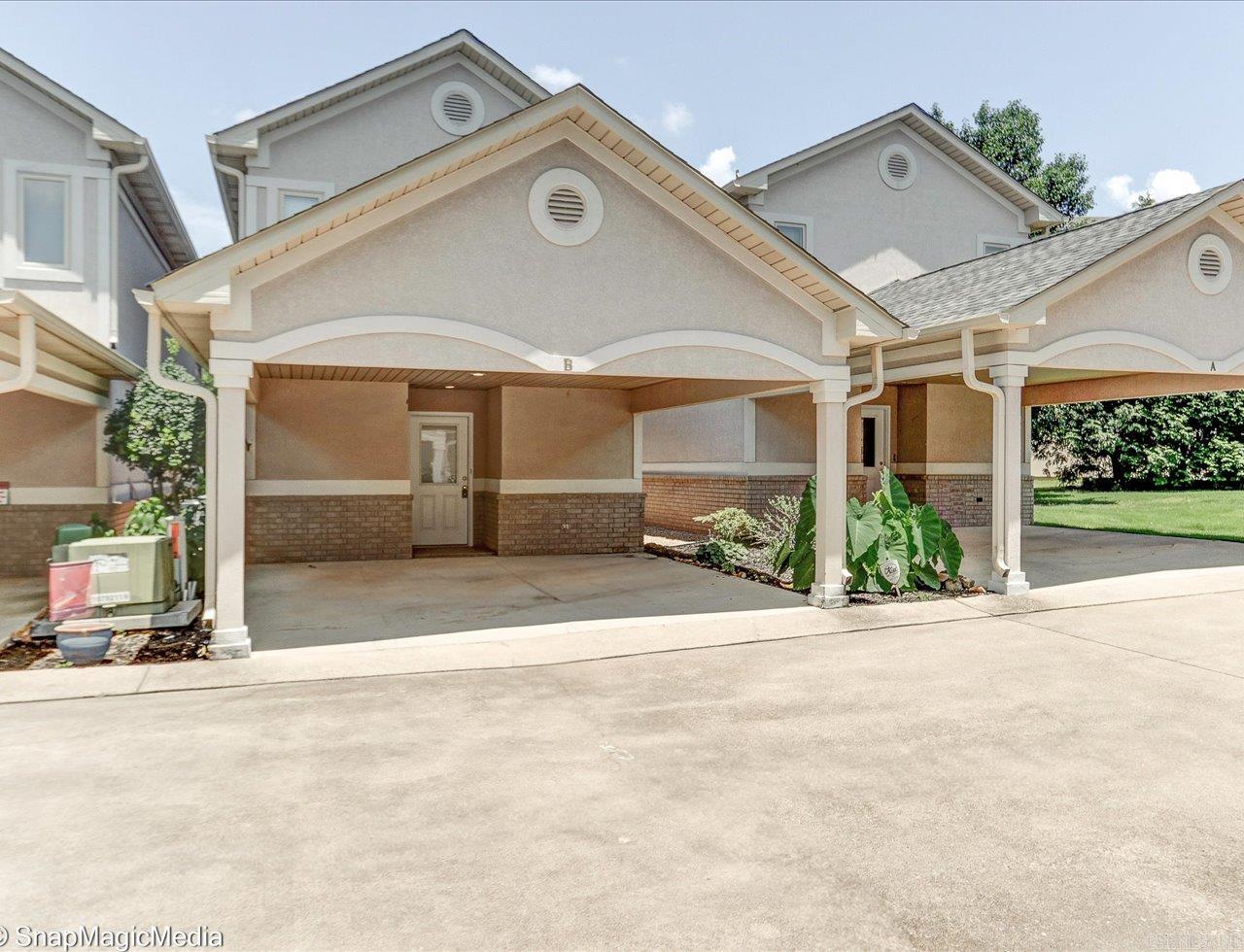 182 Villa Pointe B Property Photo 4