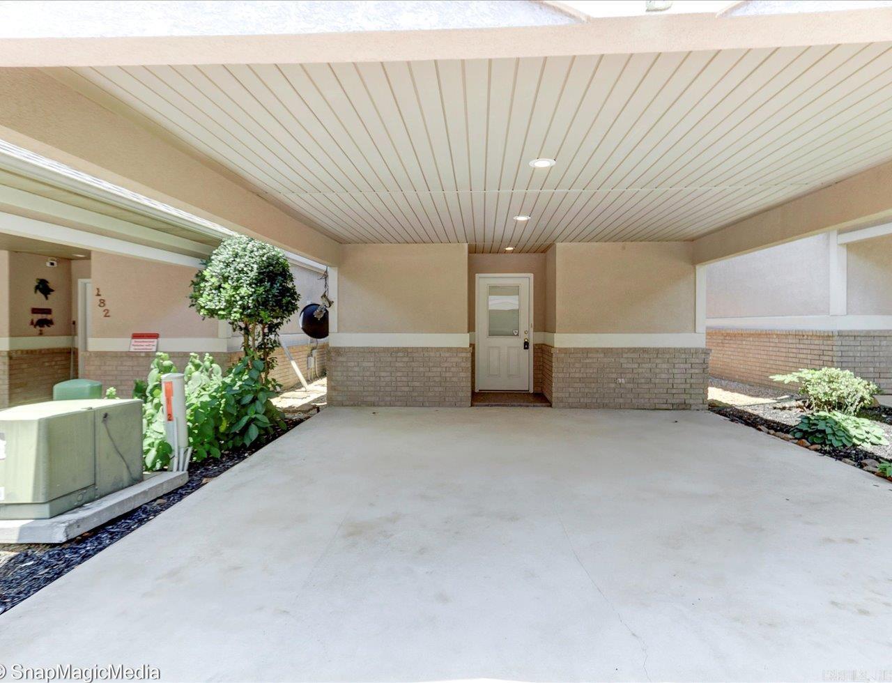 182 Villa Pointe B Property Photo 5