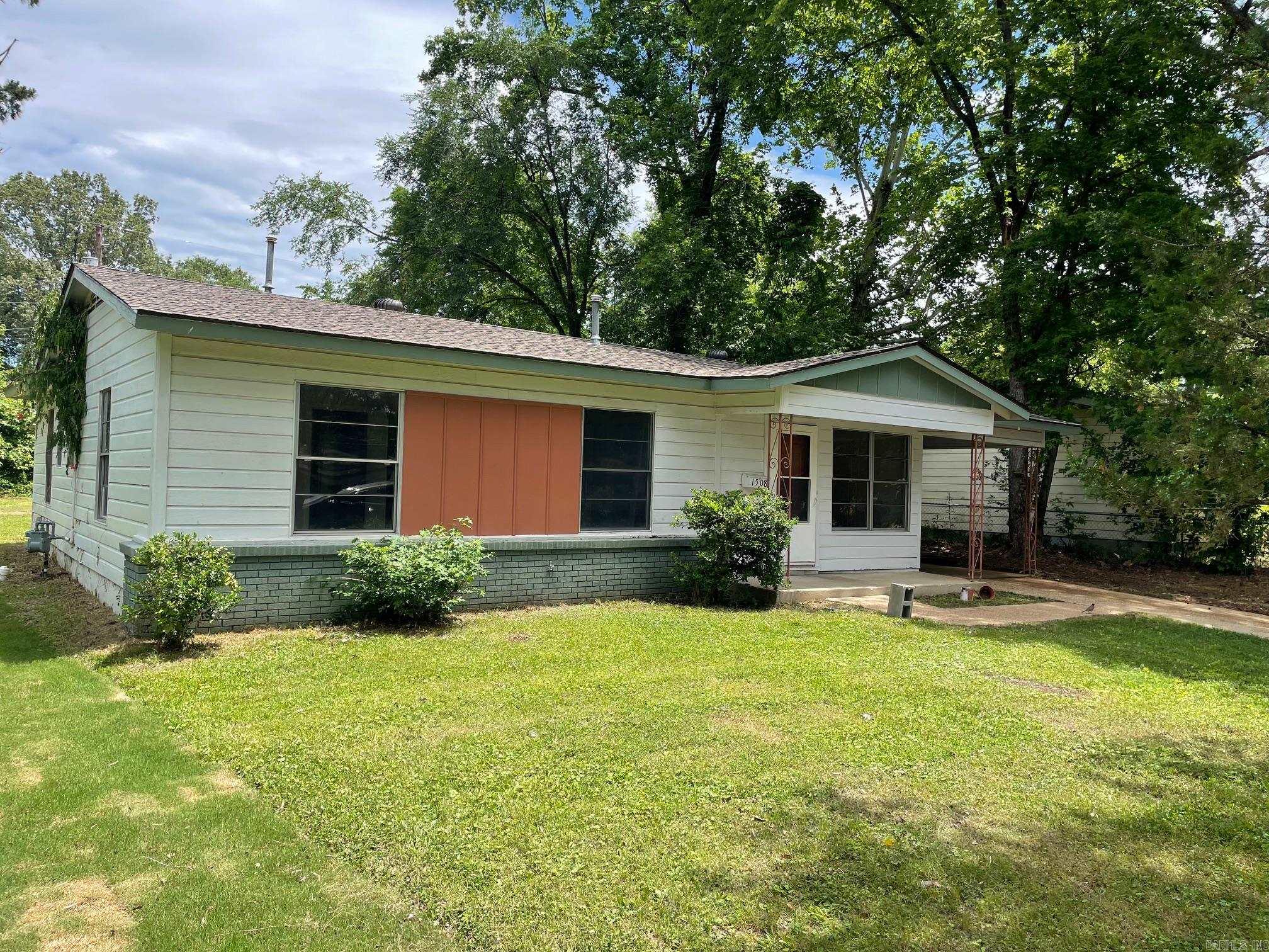 1508 Keaton St Property Photo 1