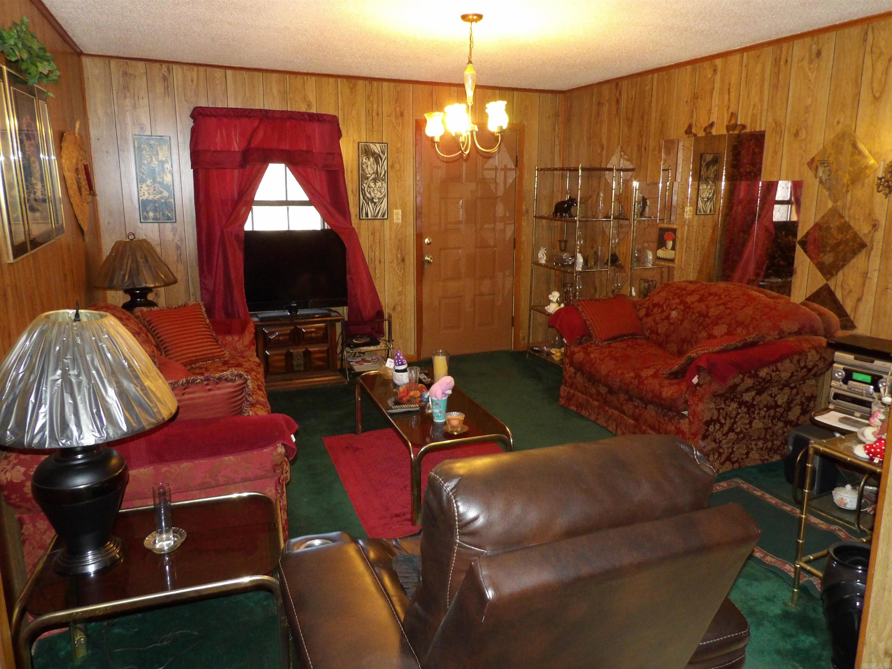 524 E Calhoun Street Property Photo 4