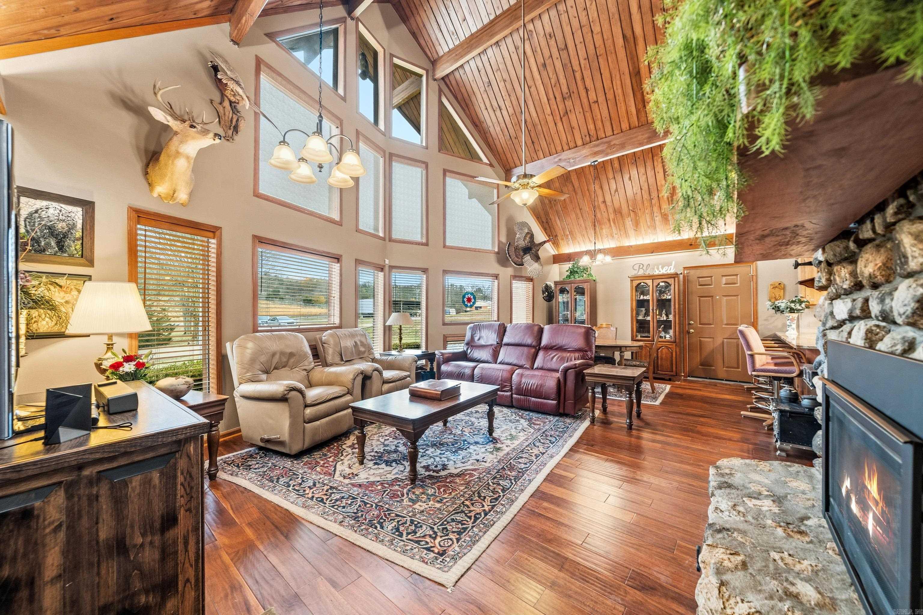 114 Bellringer Circle Property Photo 4