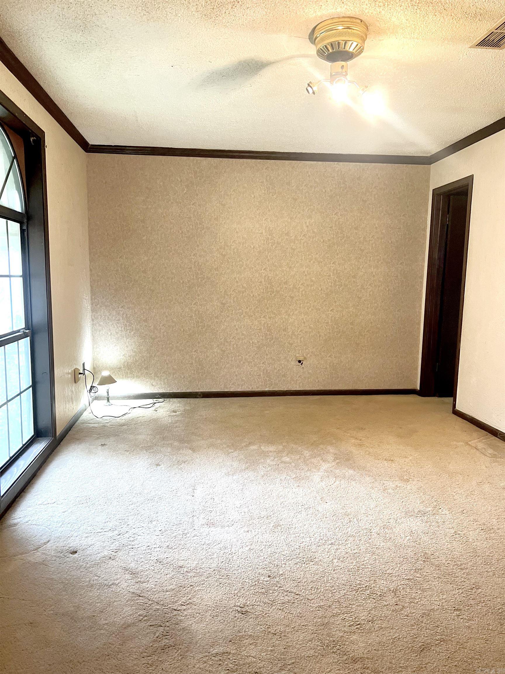100 Sherwood Street Property Photo 10
