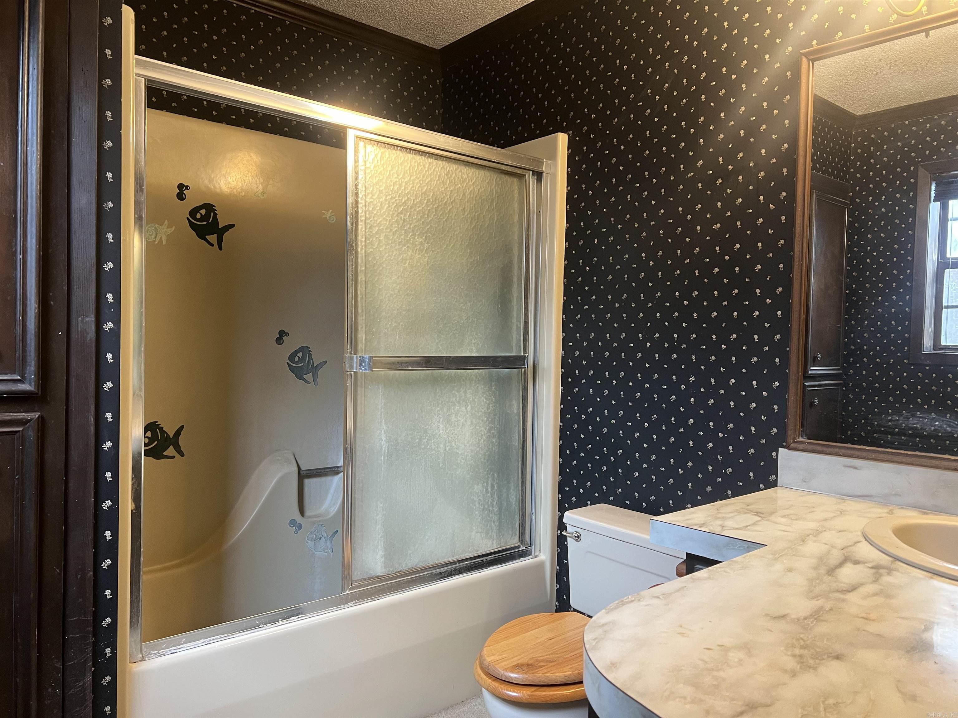 100 Sherwood Street Property Photo 11