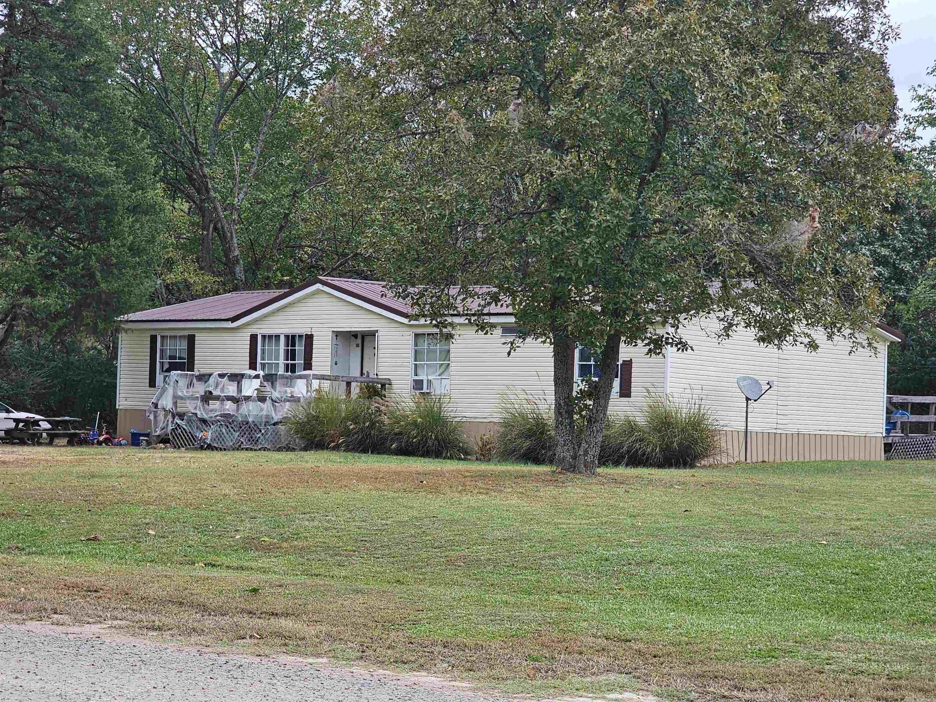 26000124 Property Photo 4