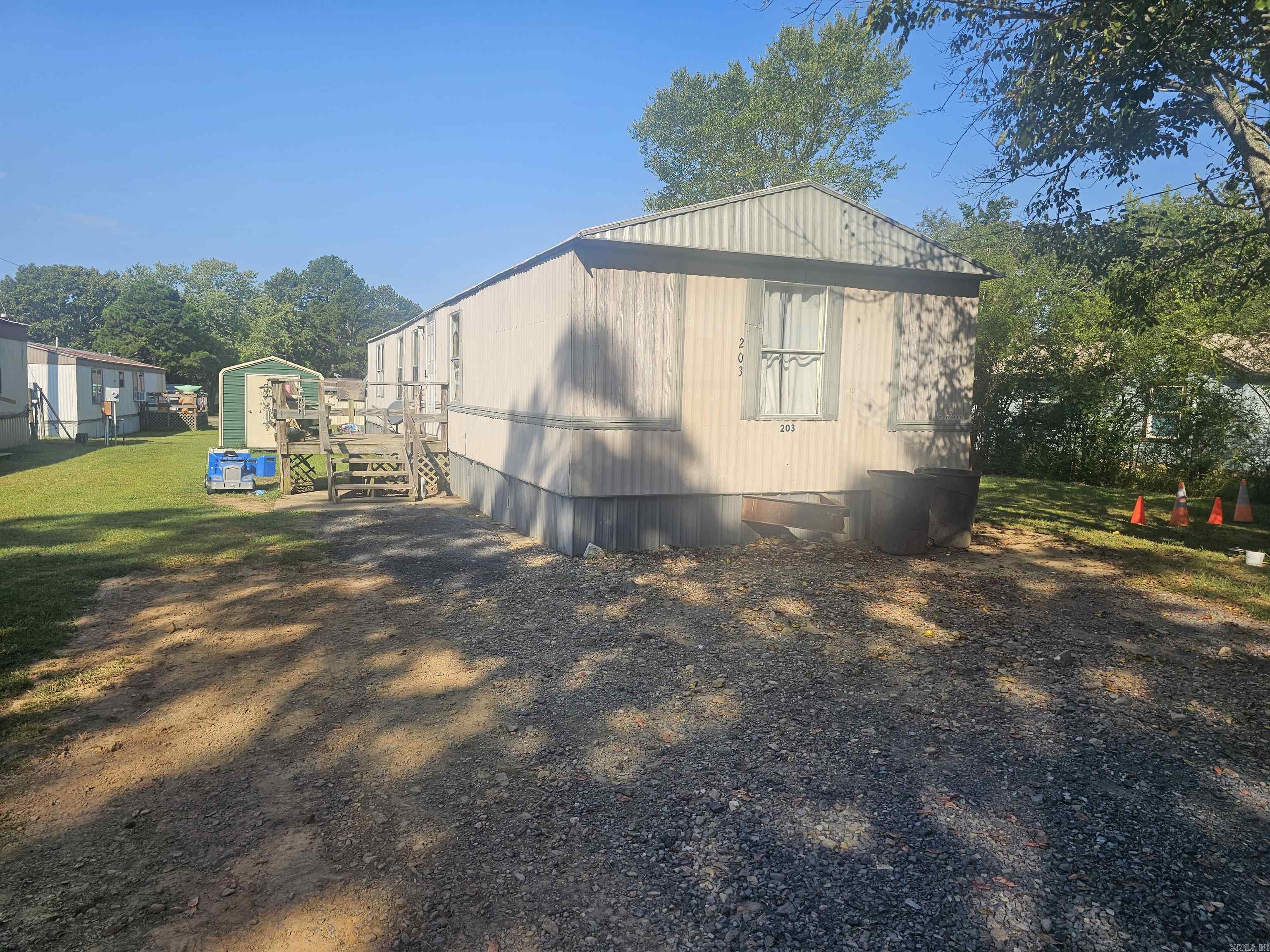 26000124 Property Photo 38