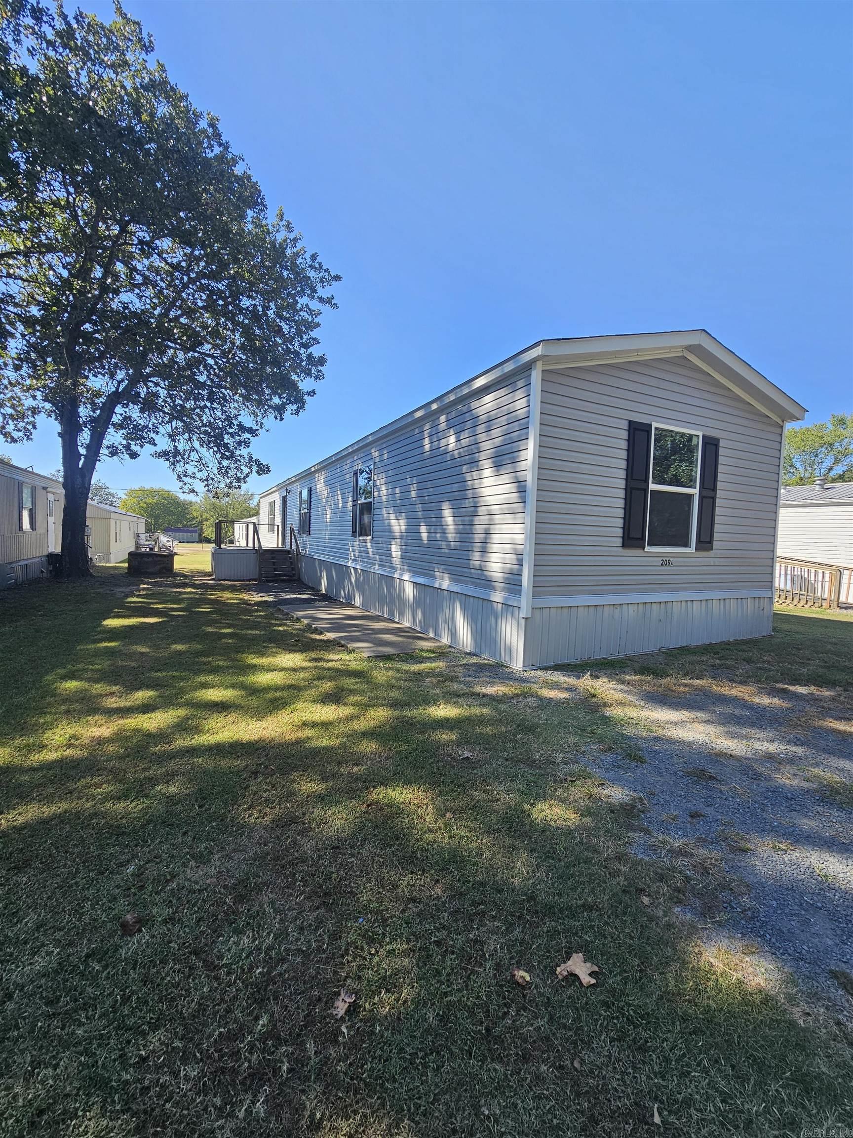 26000124 Property Photo 41
