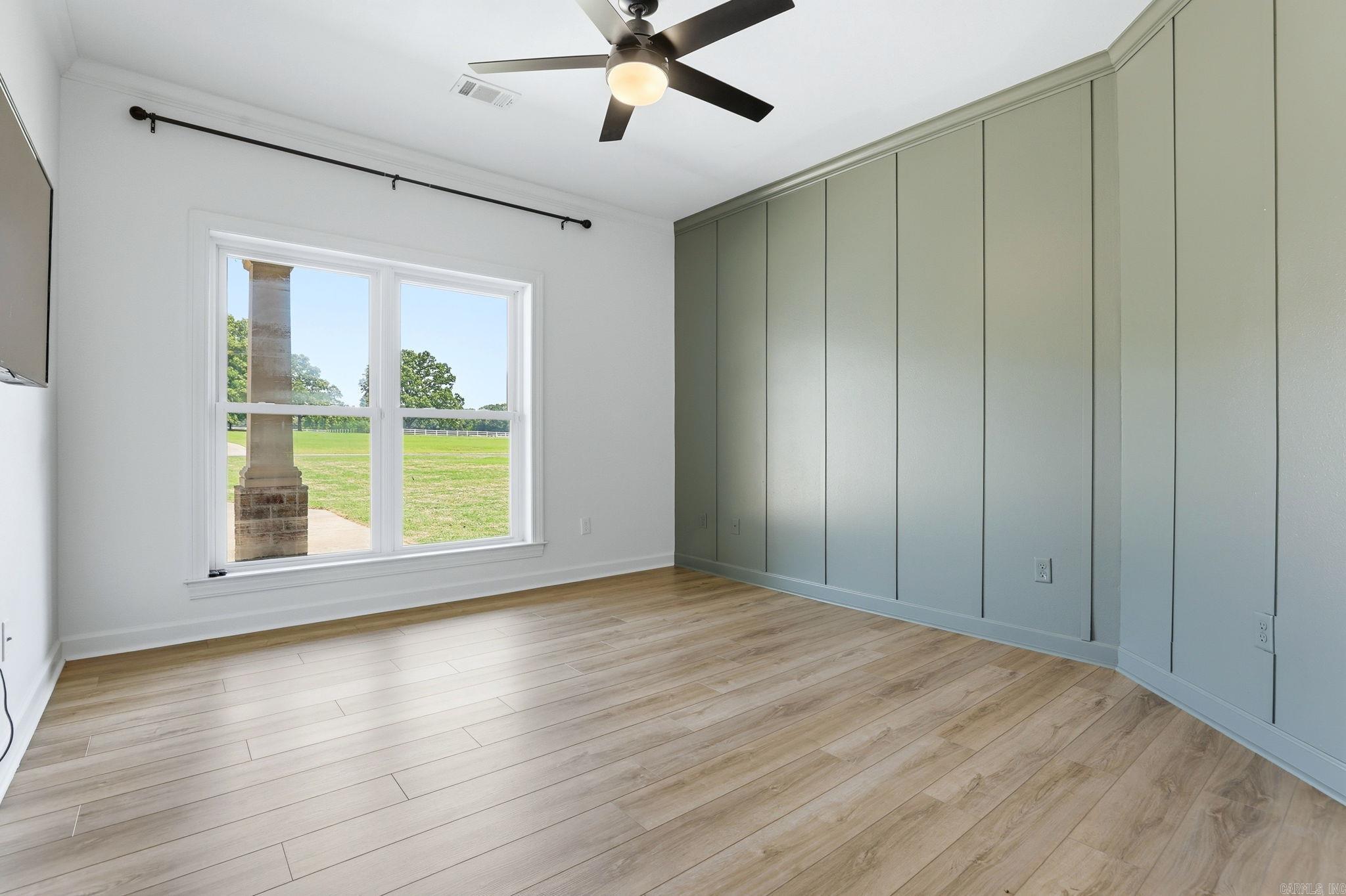106 West End Street Property Photo 31