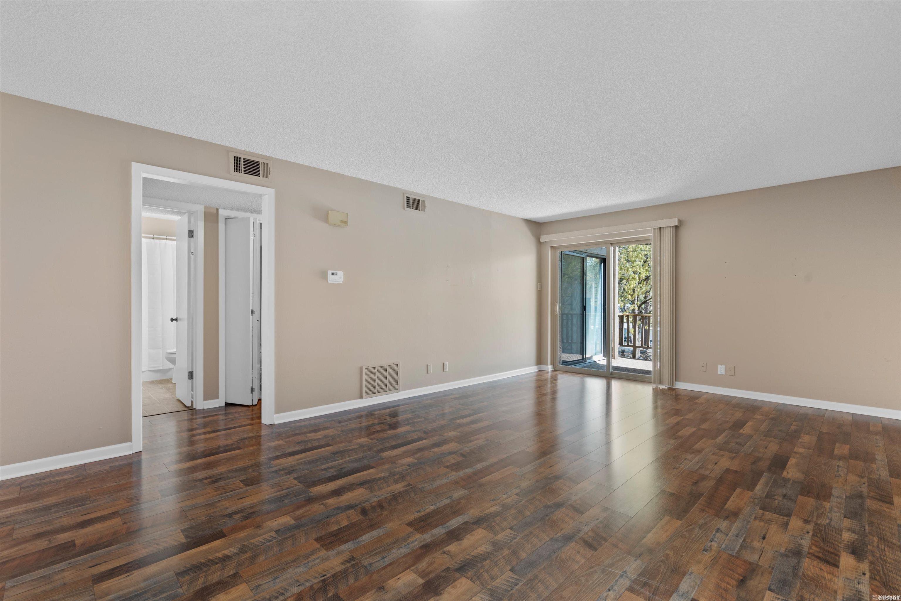 1137 Twin Points Road F Property Photo 5
