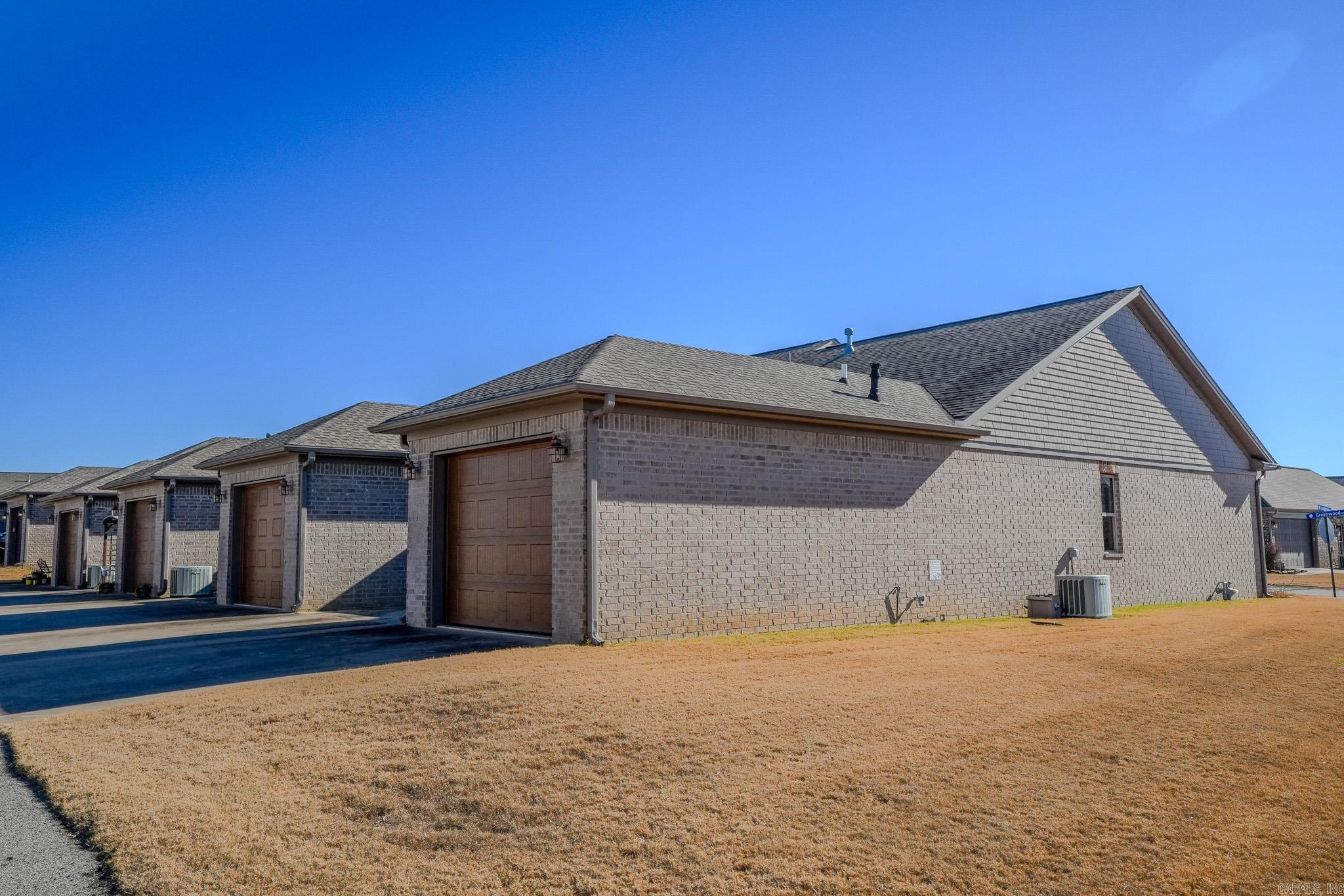 600 Greenwood Drive Property Photo 14