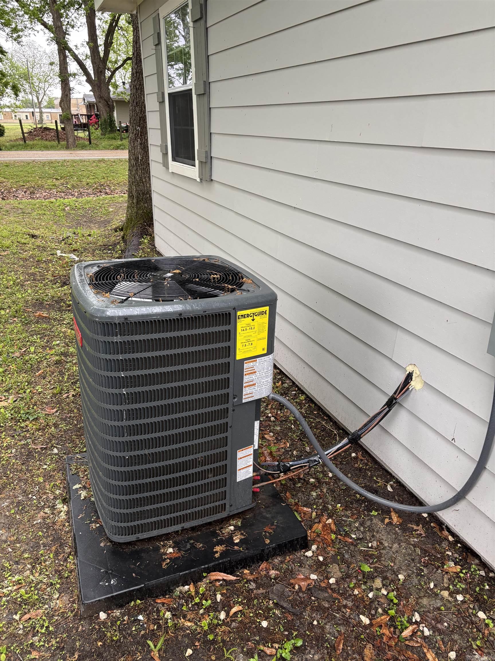 100 Coldren Street Property Photo 6
