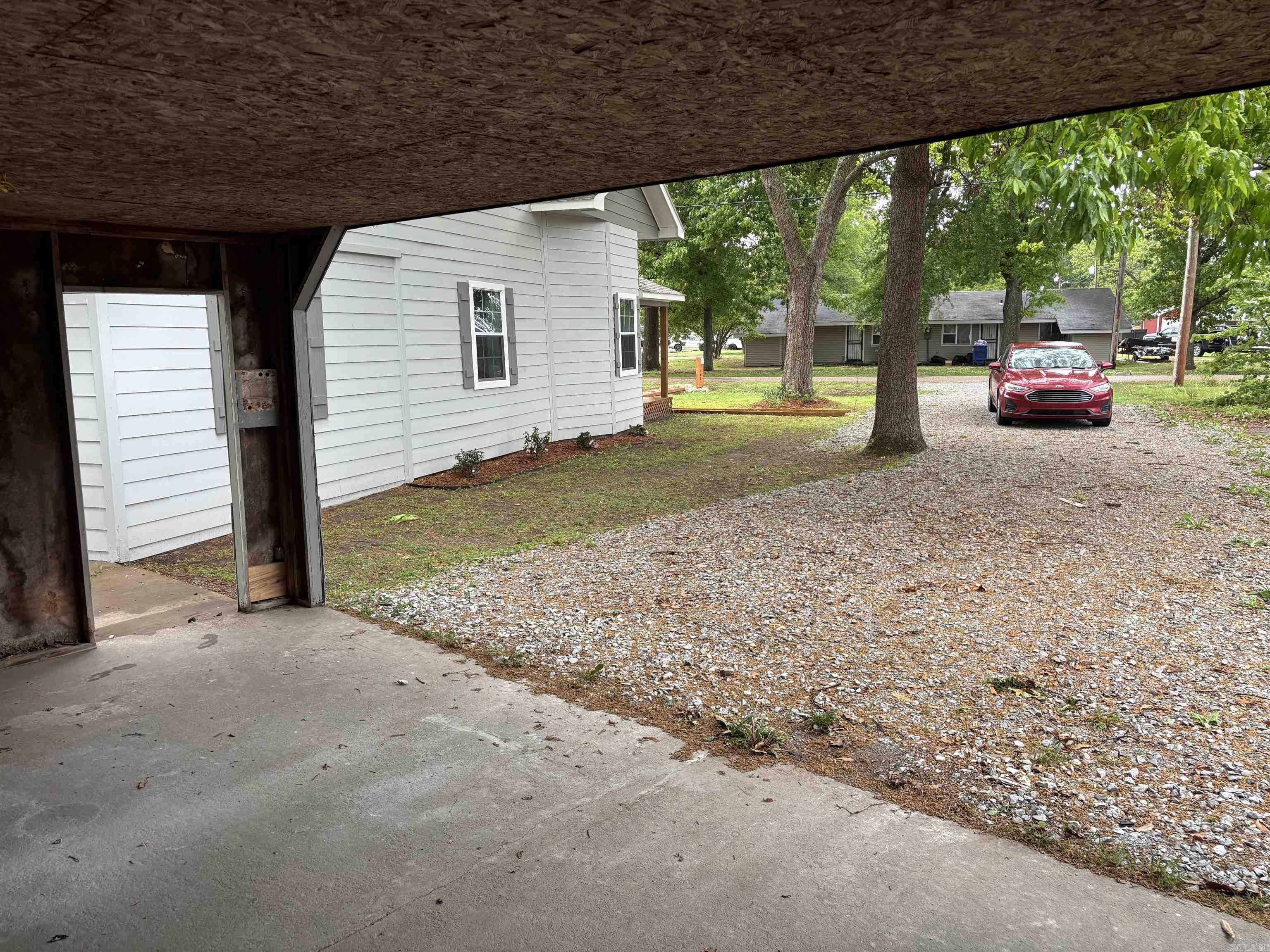 100 Coldren Street Property Photo 10