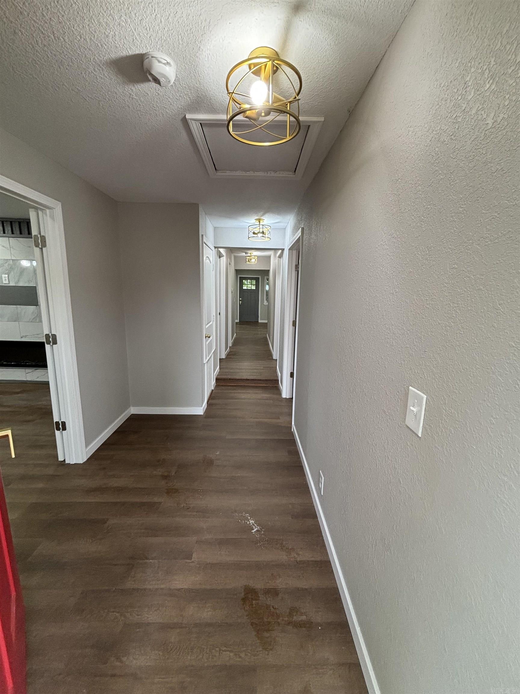 100 Coldren Street Property Photo 22