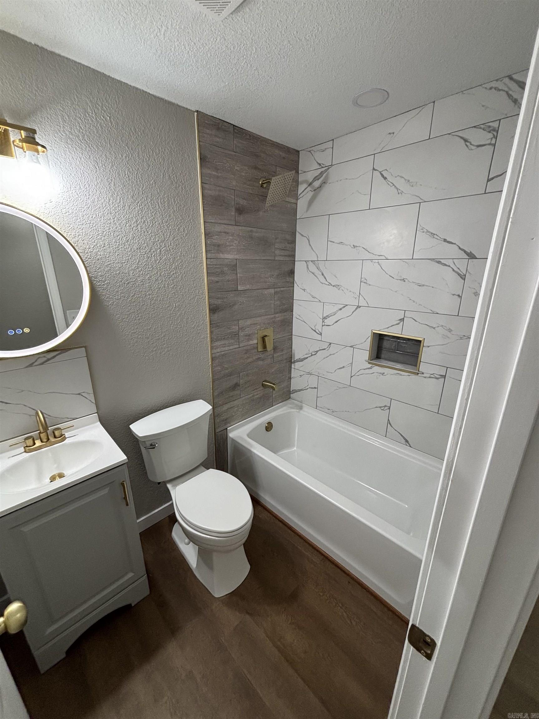 100 Coldren Street Property Photo 27
