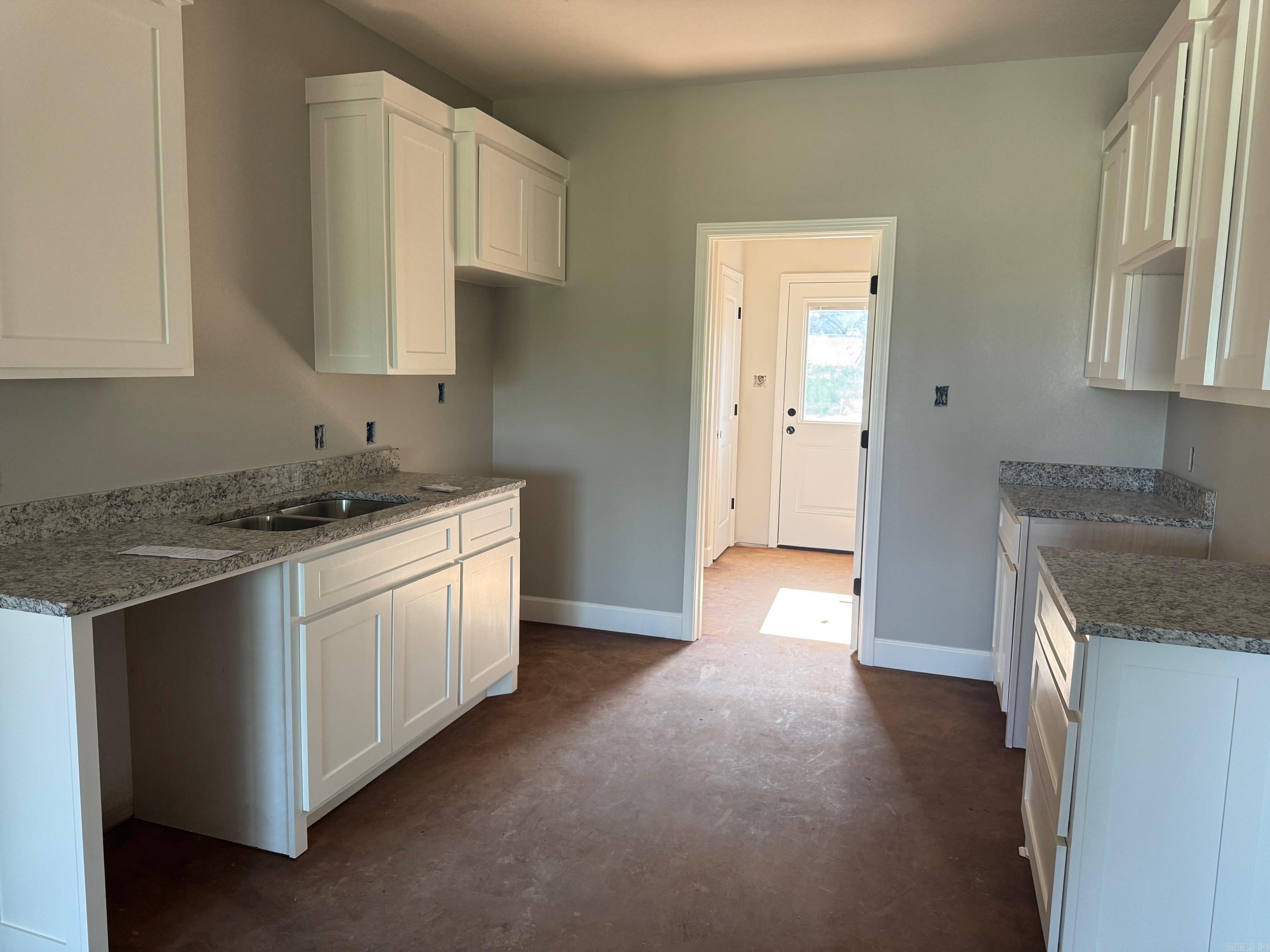 19 Horseshoe Property Photo 2