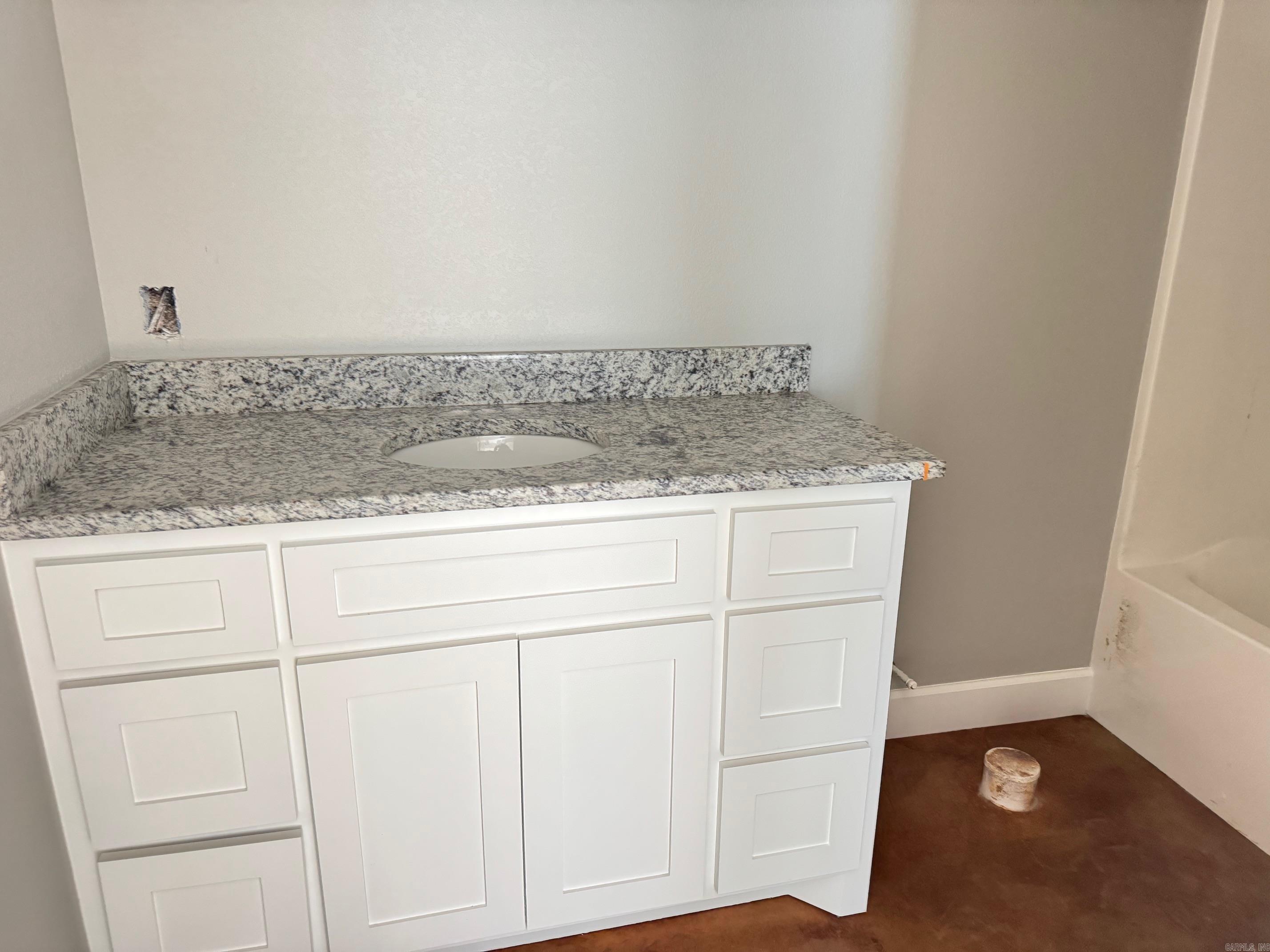 19 Horseshoe Property Photo 6