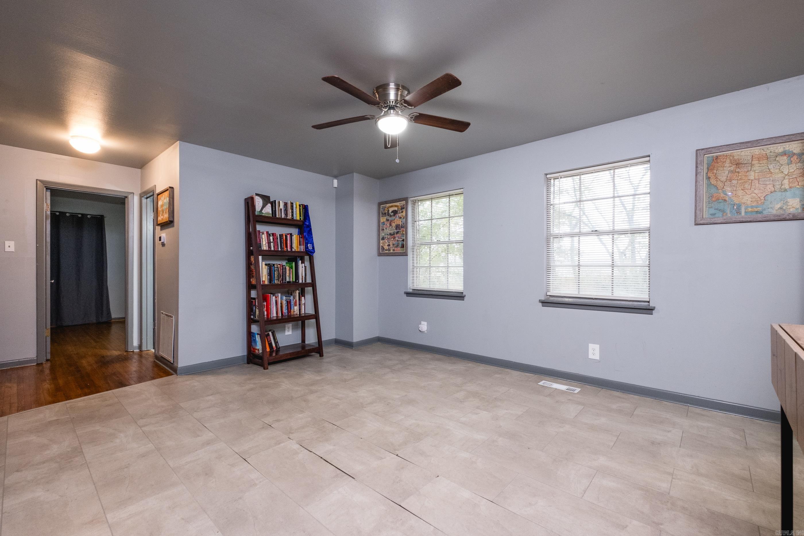 11301 Eric Lane Property Photo 15