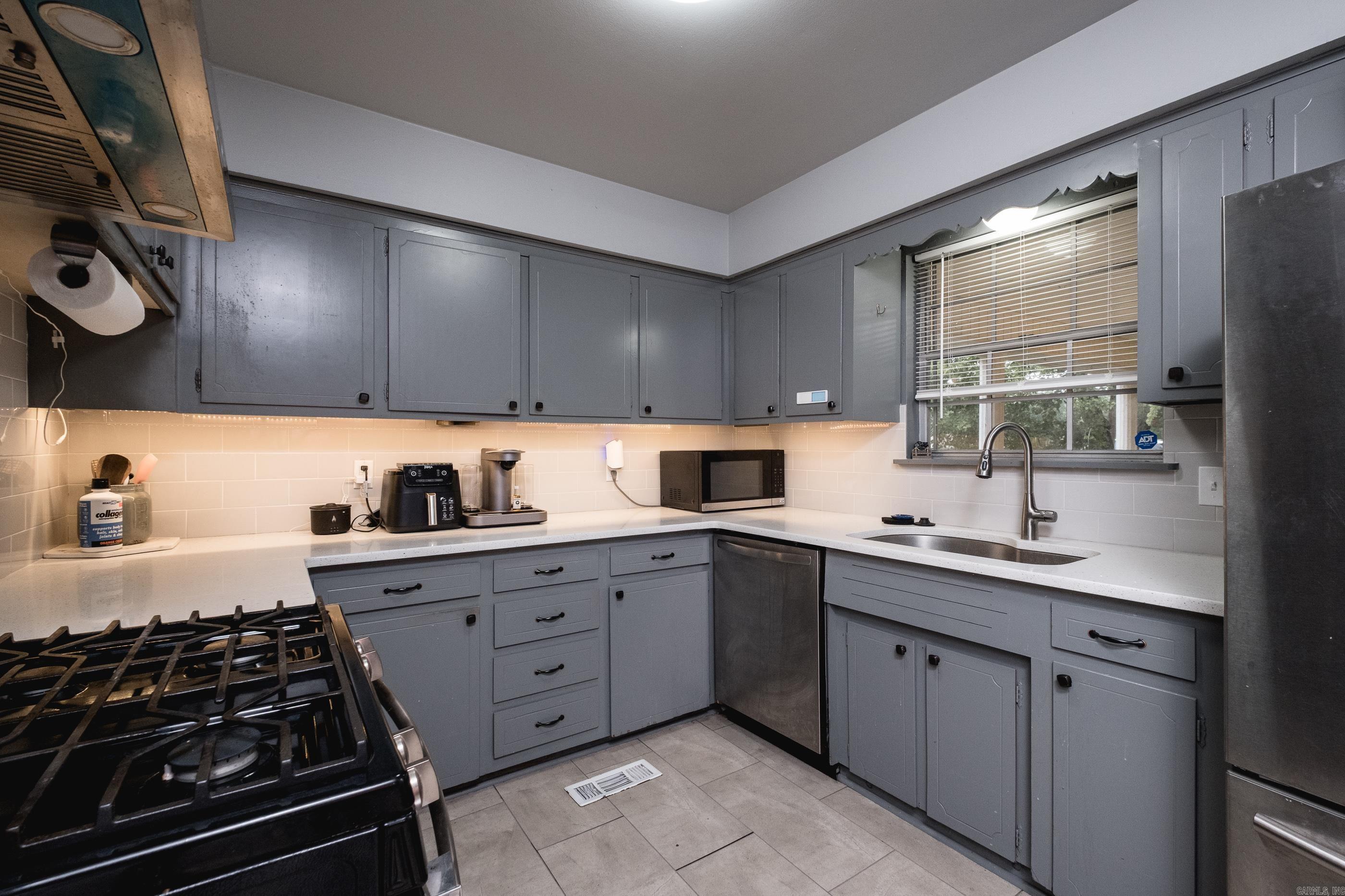 11301 Eric Lane Property Photo 16