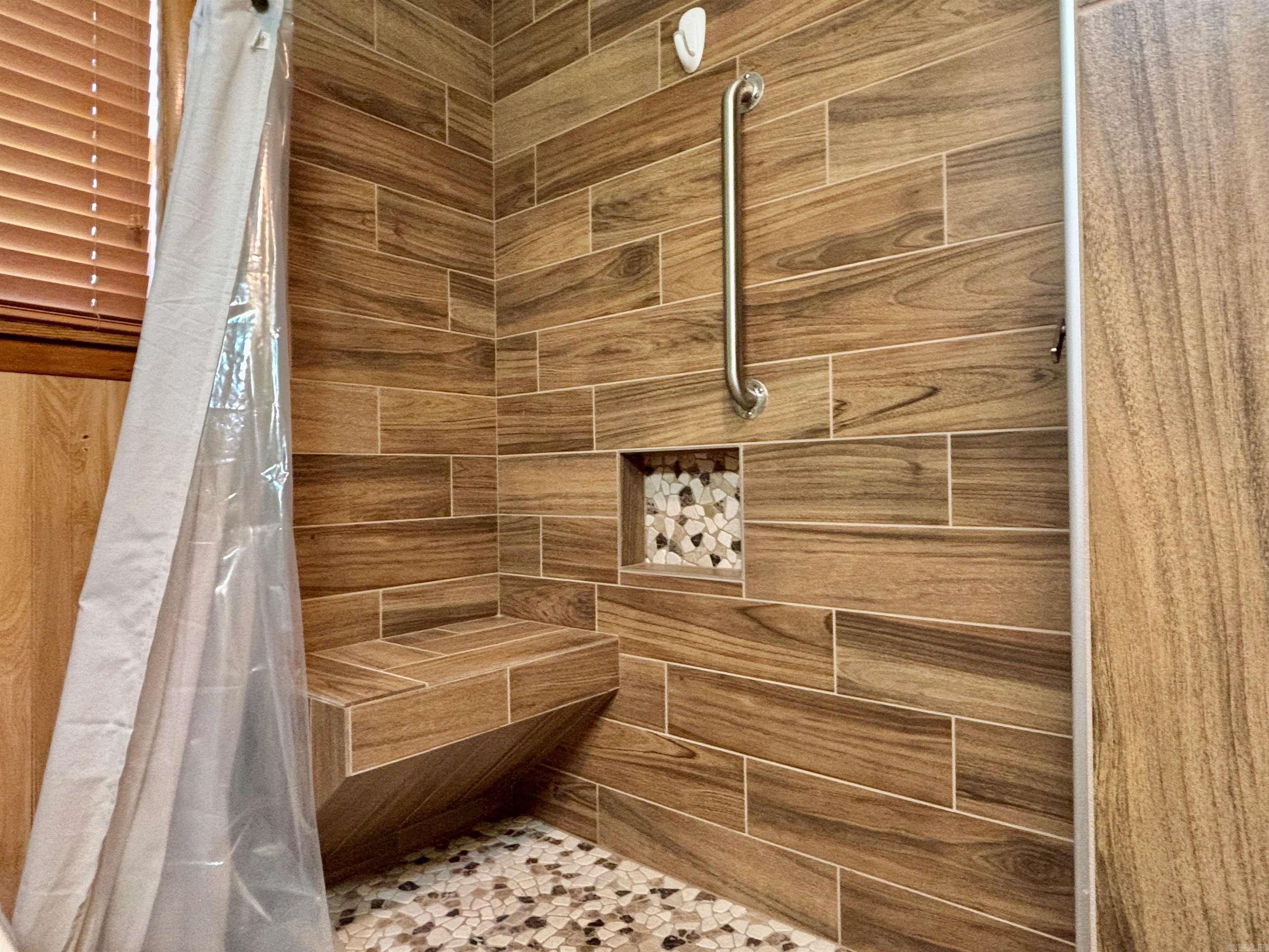 202 S Free St Property Photo 16
