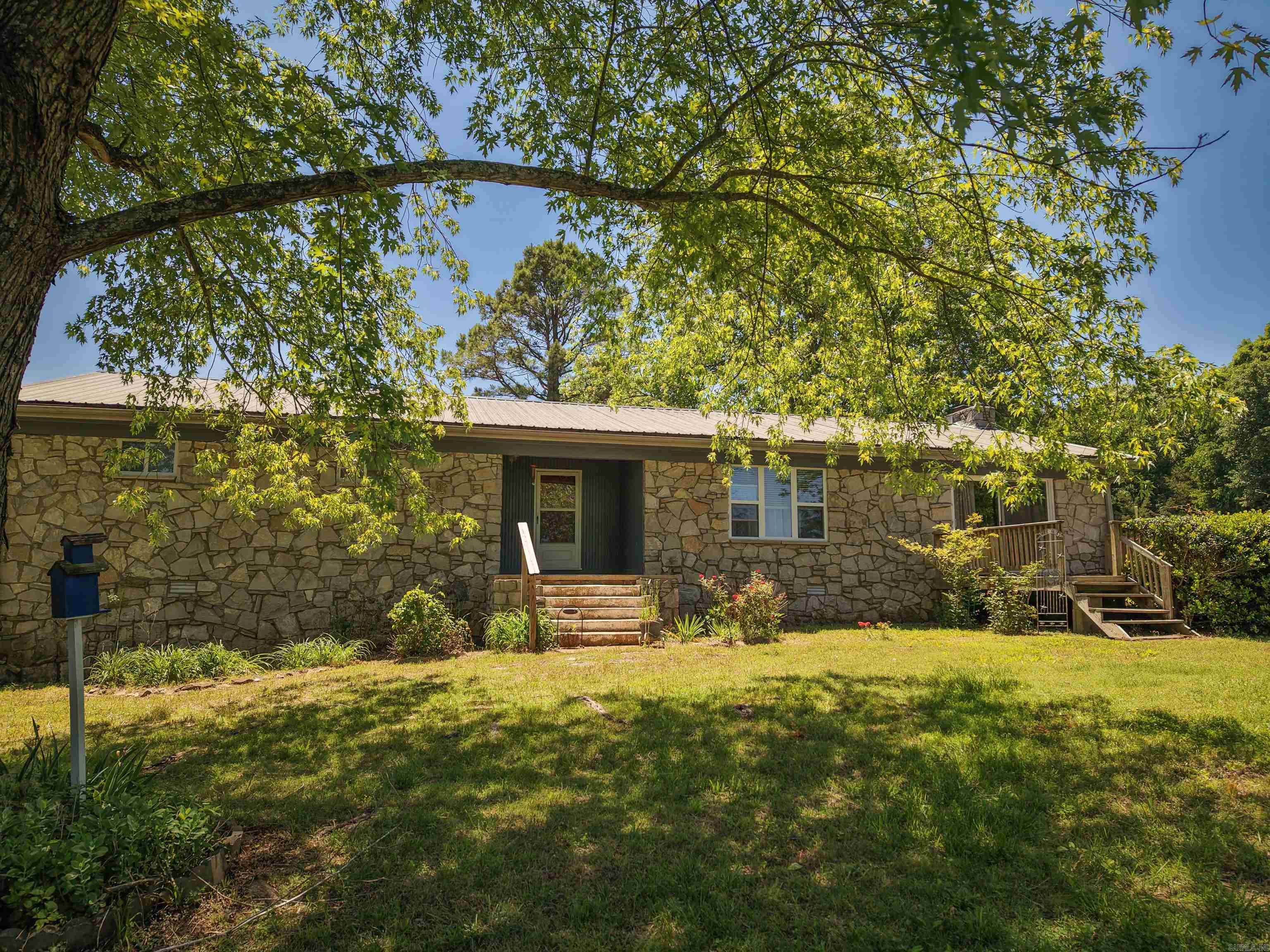 9982 Highway 62 Property Photo 2