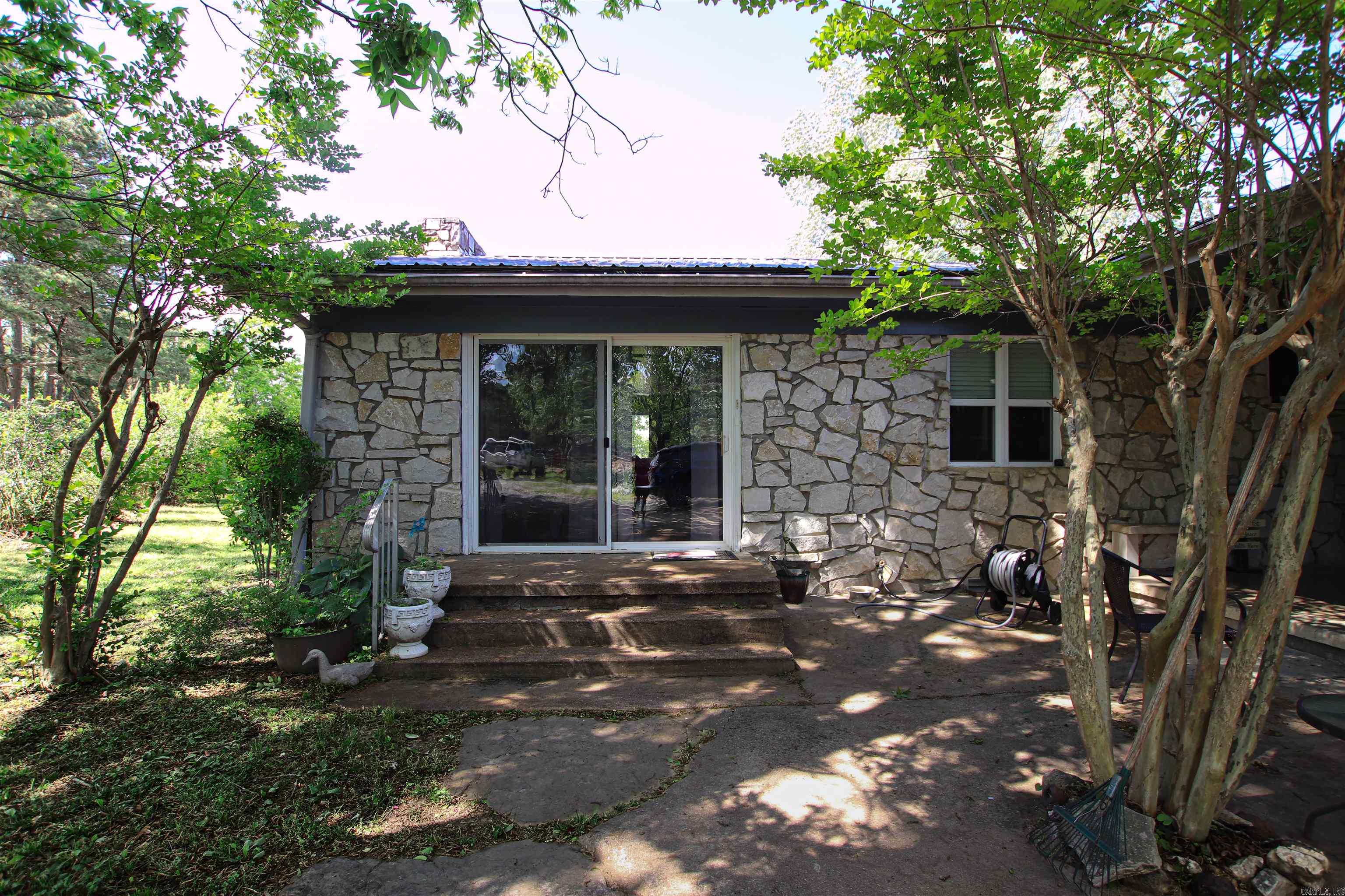 9982 Highway 62 Property Photo 7