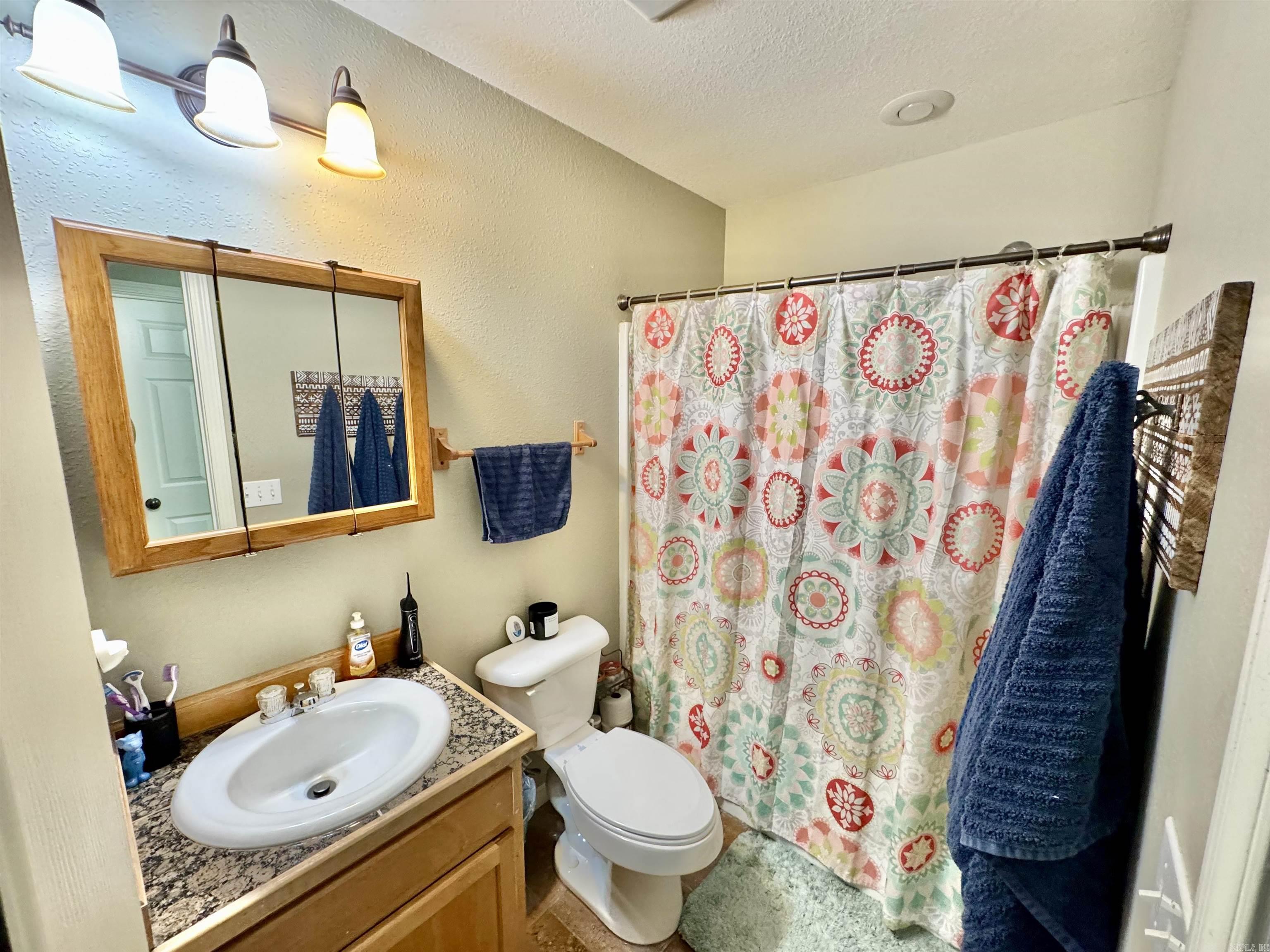 604 Frances Cove Apts. A-d Property Photo 6