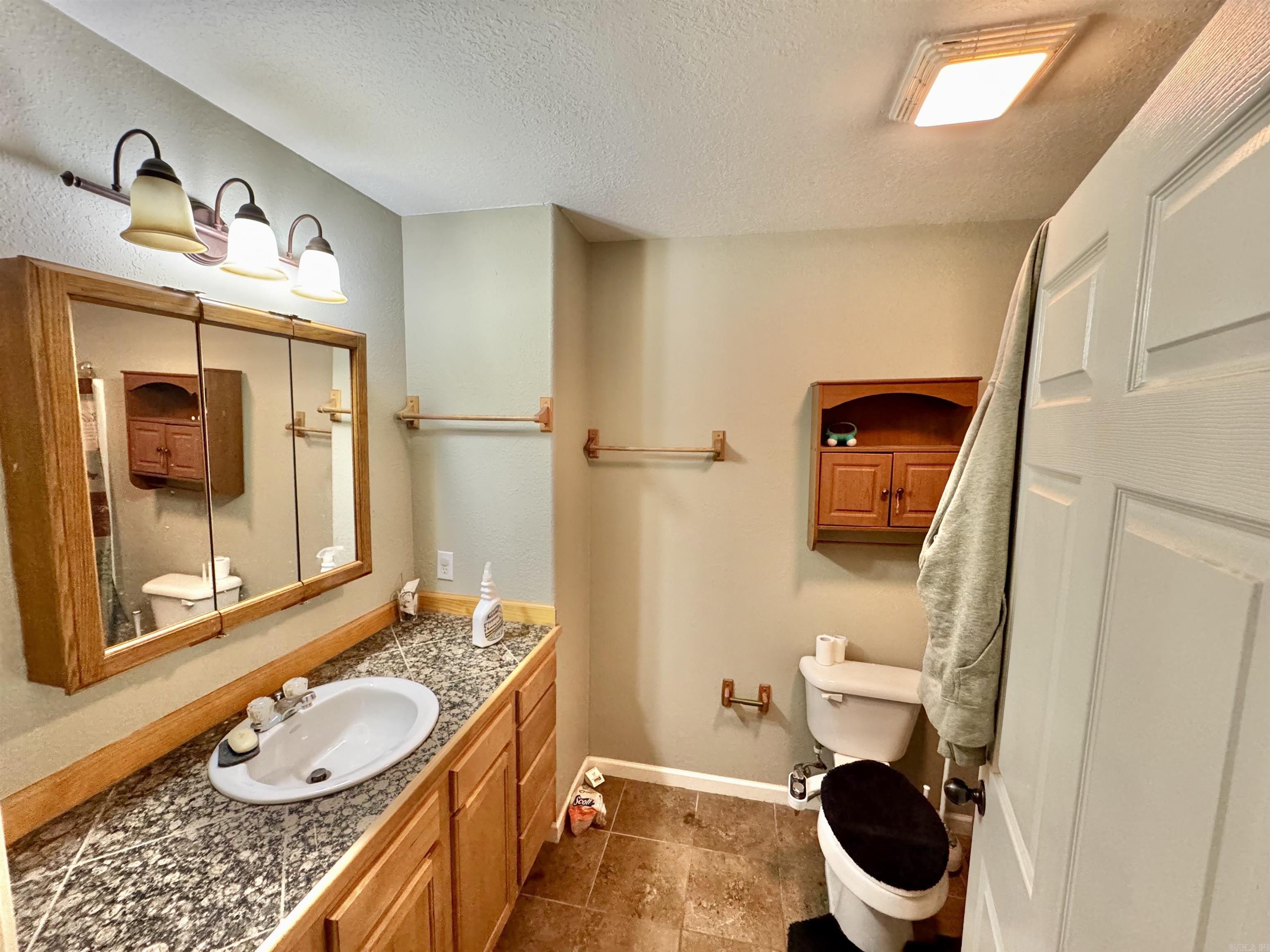 604 Frances Cove Apts. A-d Property Photo 16