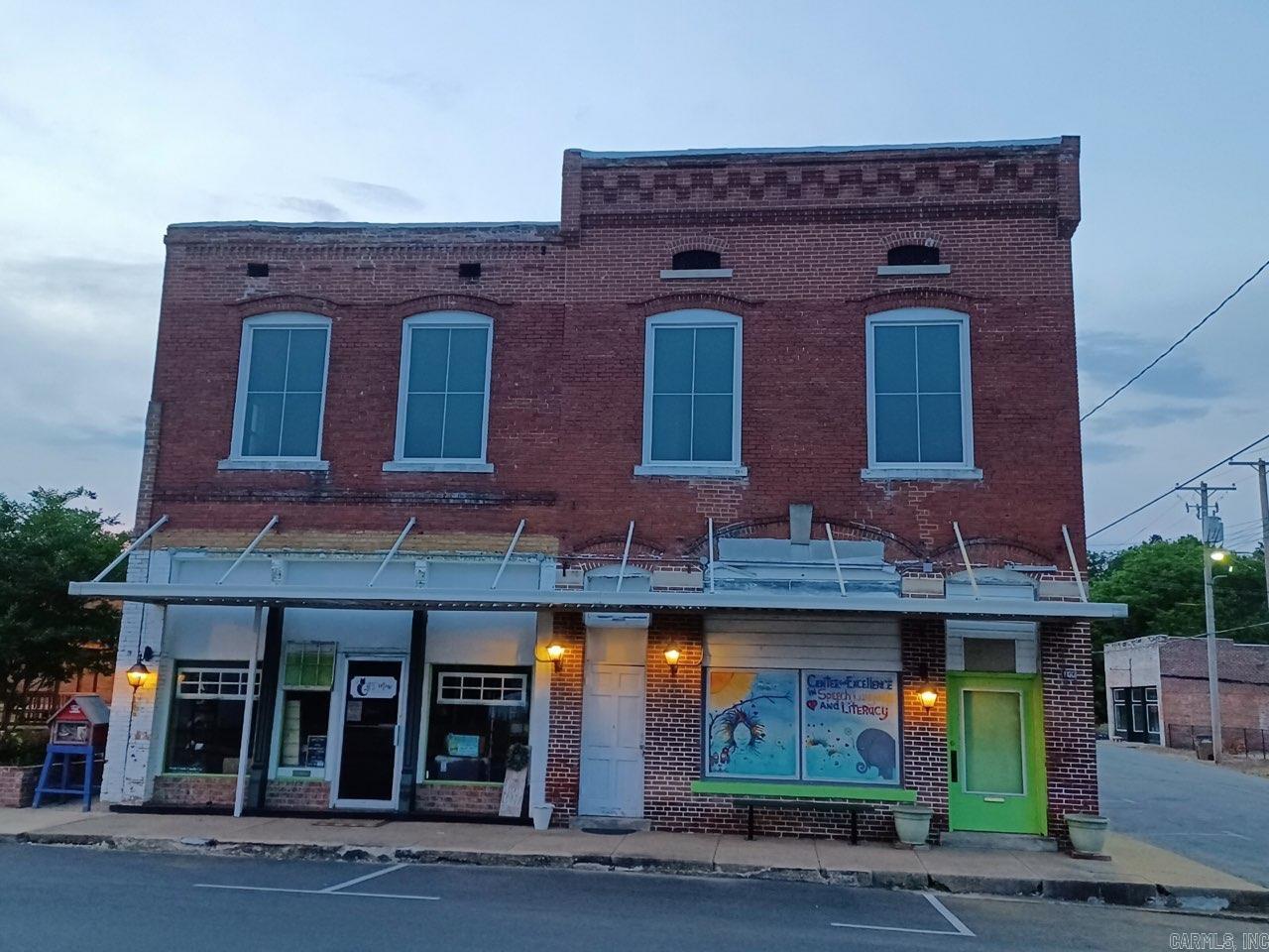 100 N Main Street Property Photo 2