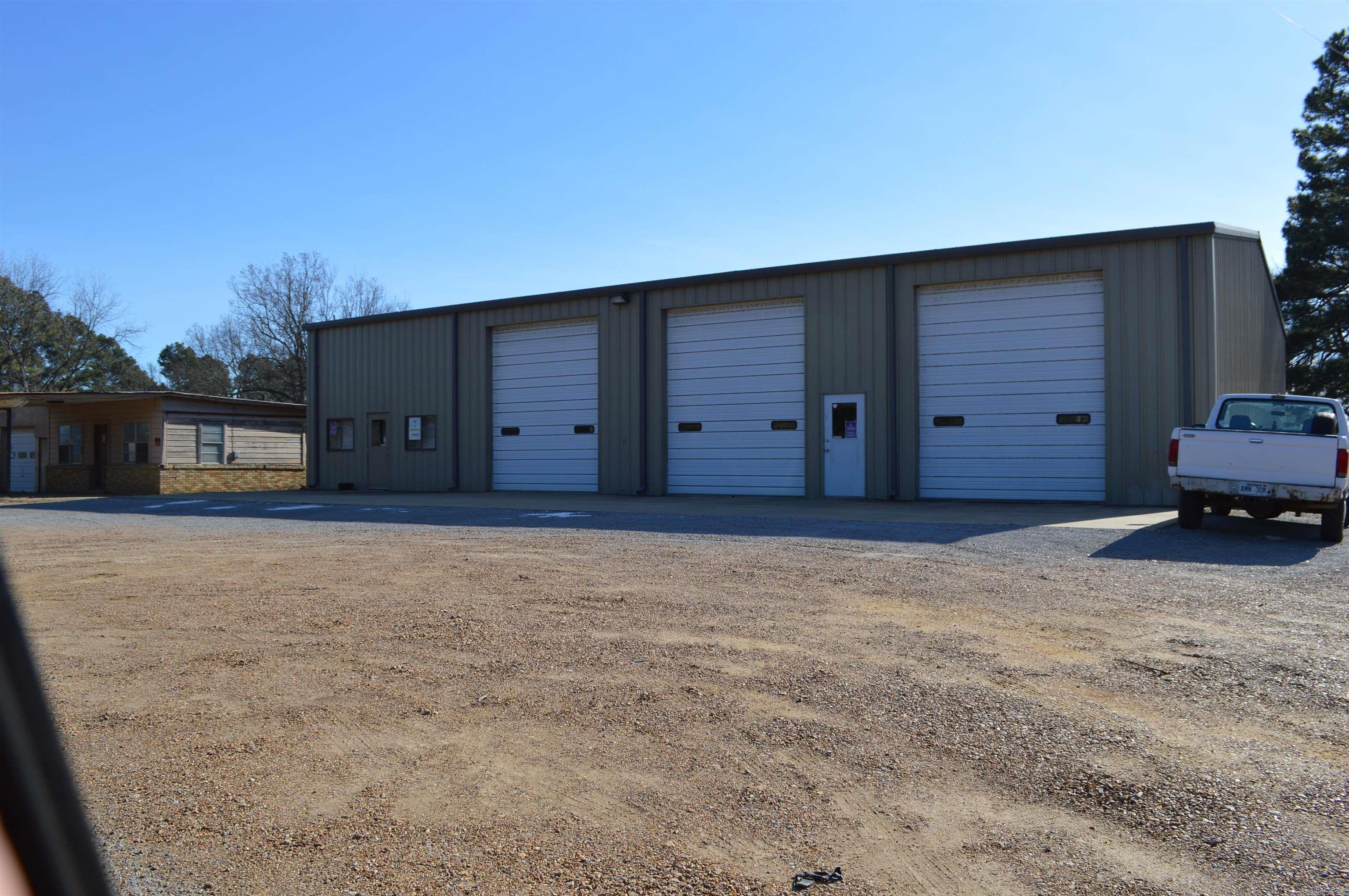 19520 E 14 Highway Property Photo 6