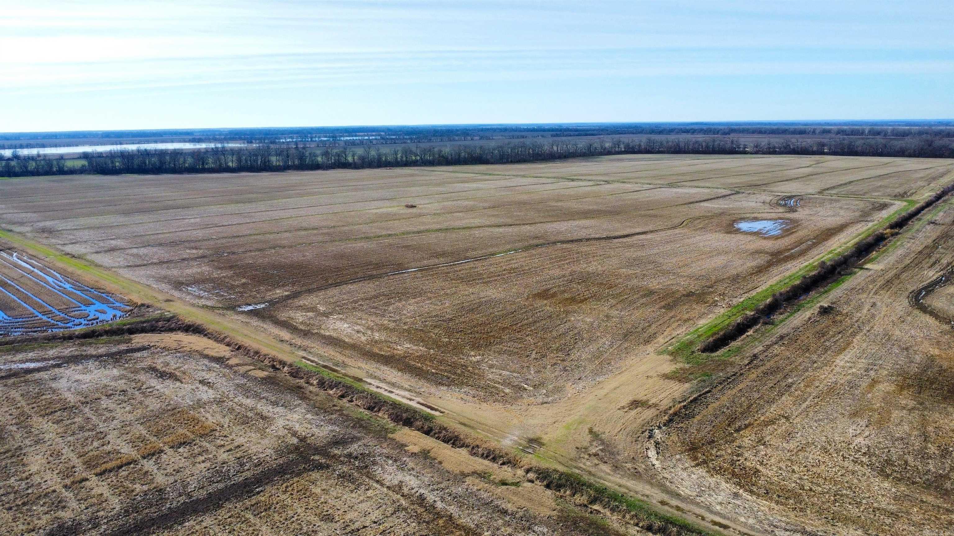 21870 Highway 70 Property Photo 3