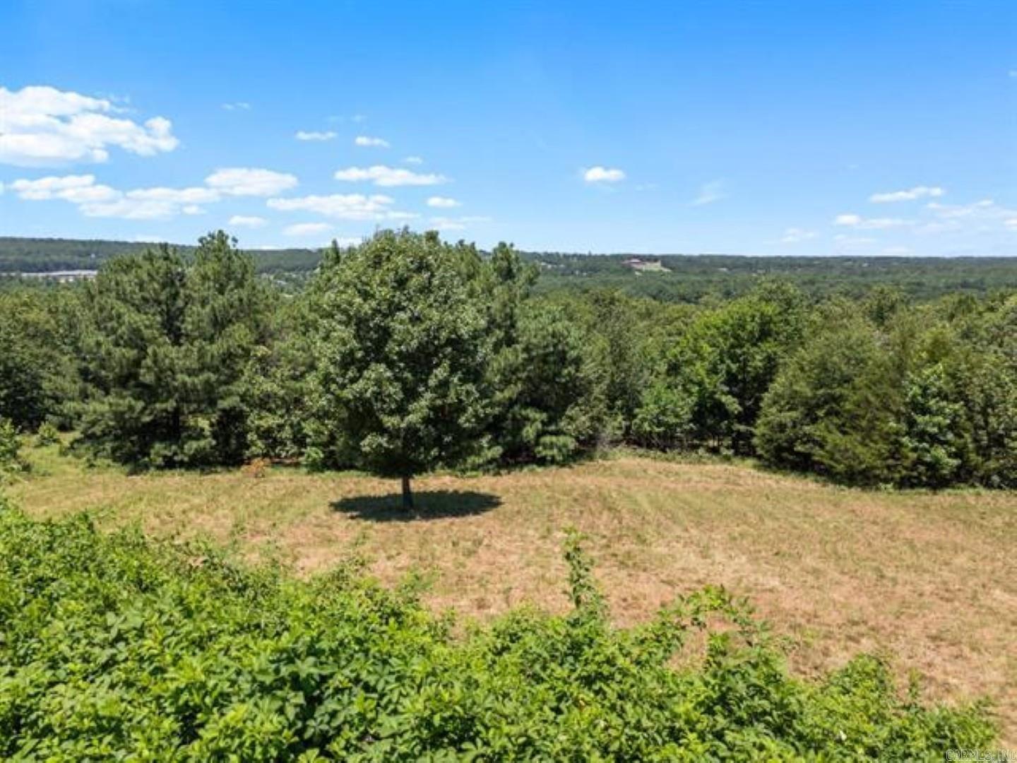 250 N Heights Property Photo 3