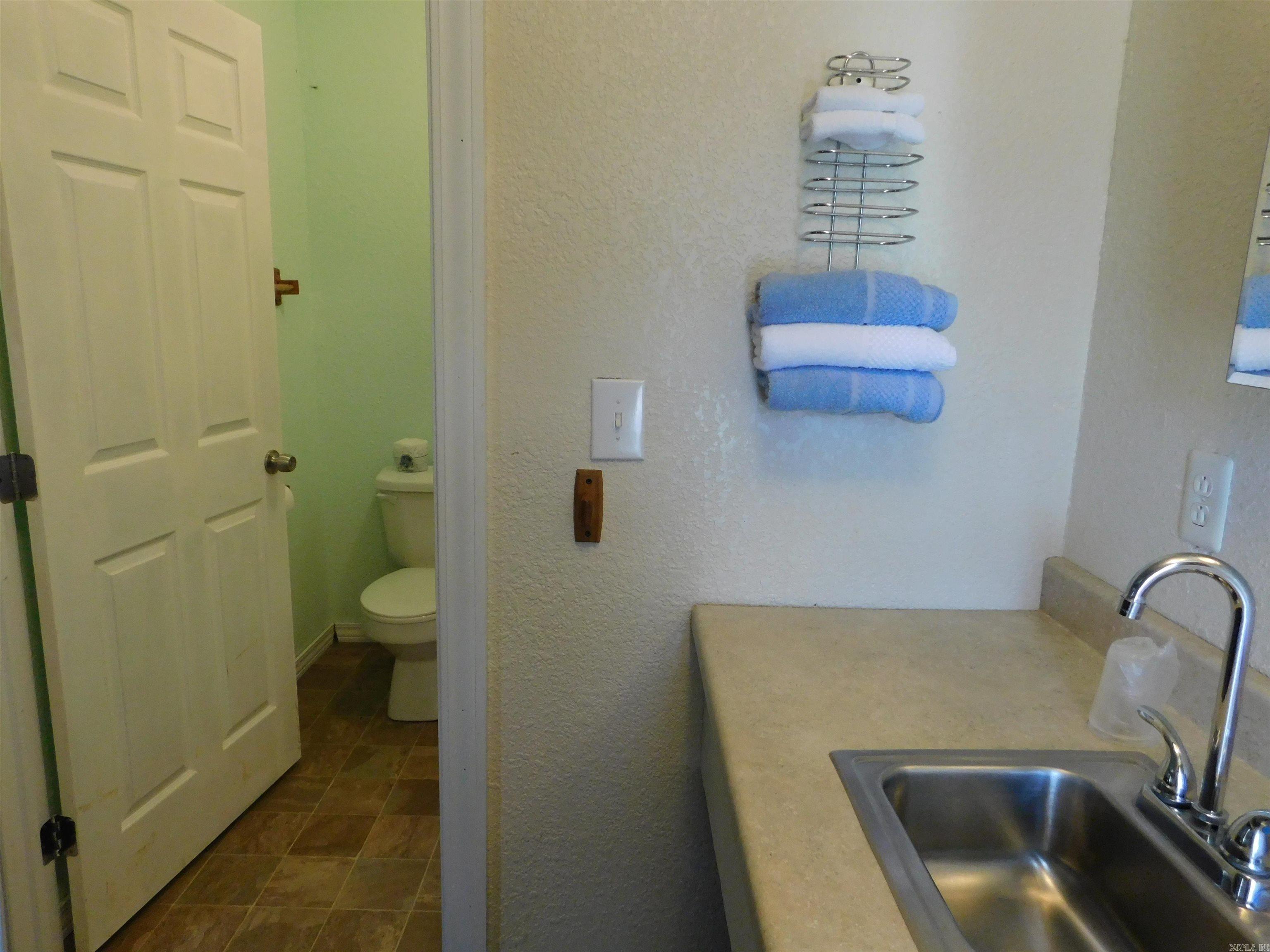 69 Courthouse Square Street Property Photo 14