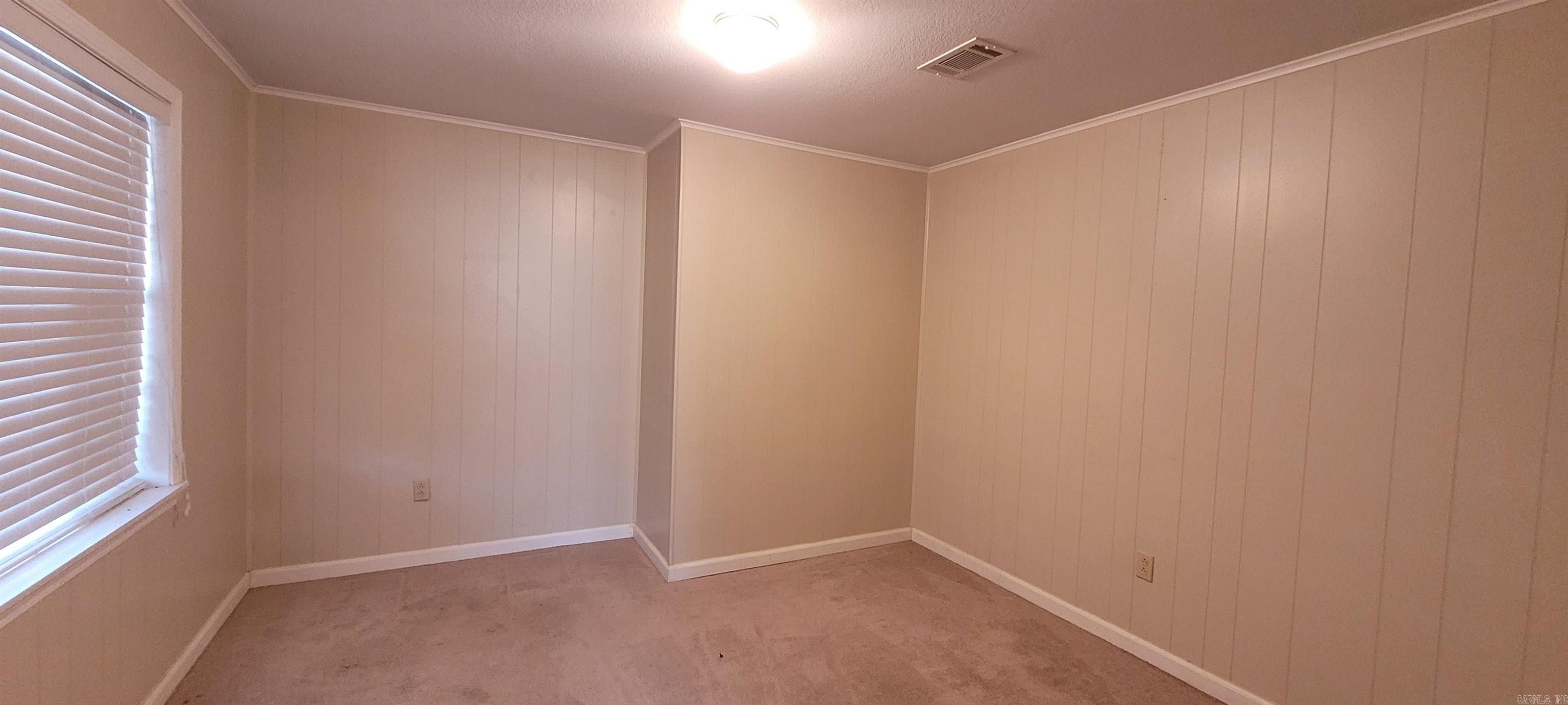 305 Pine Street Property Photo 12