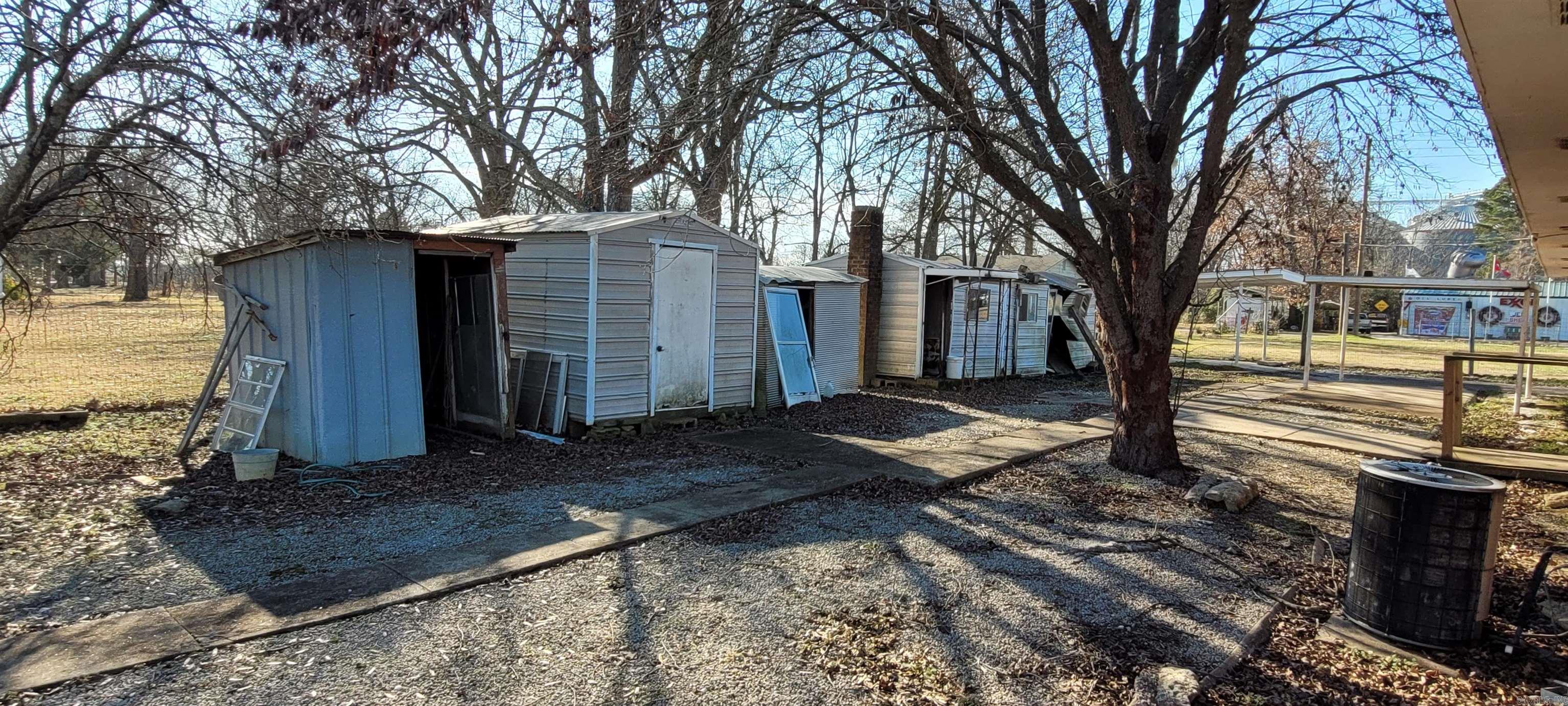 305 Pine Street Property Photo 28