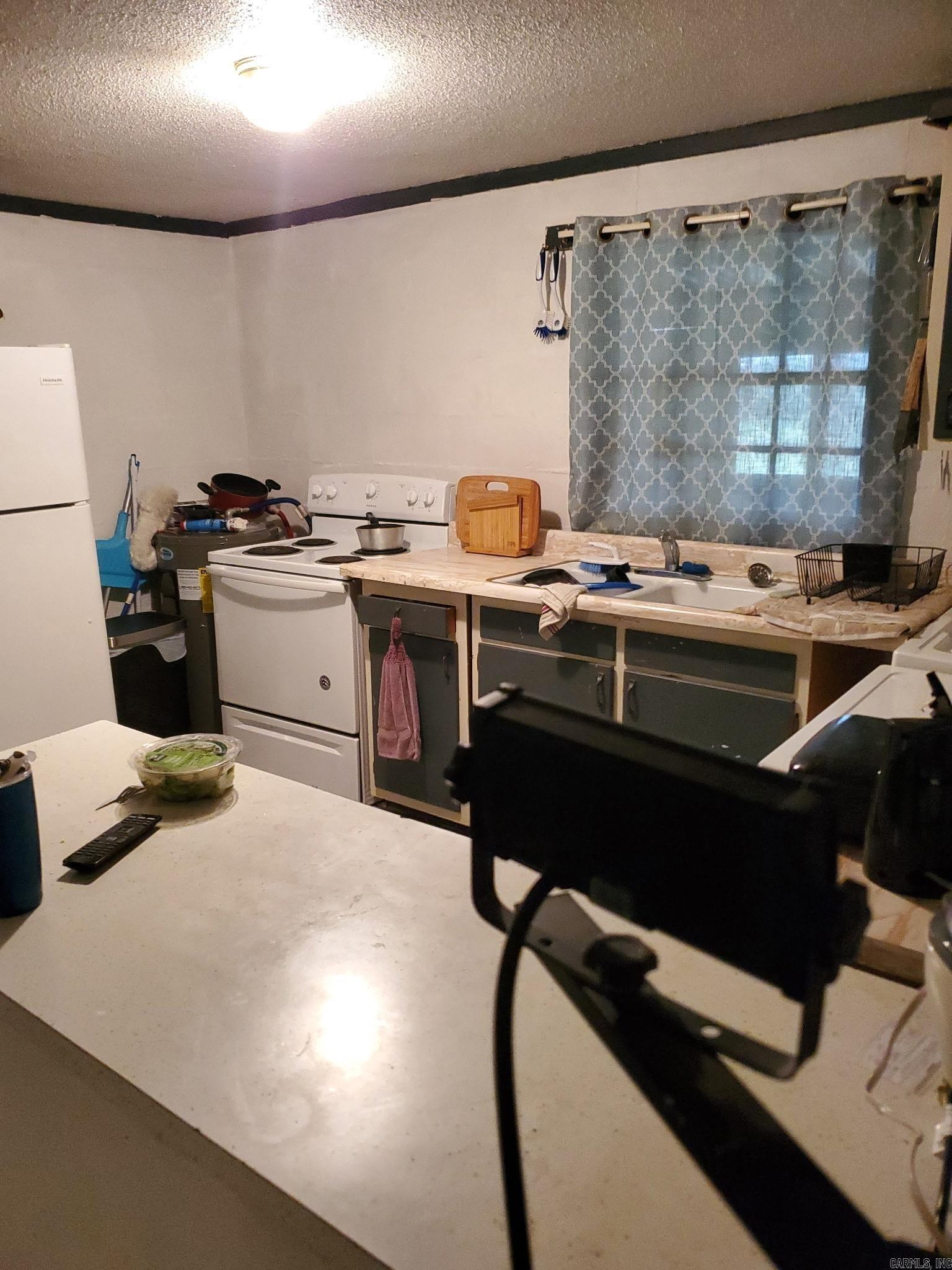 305 Pine Street Property Photo 38