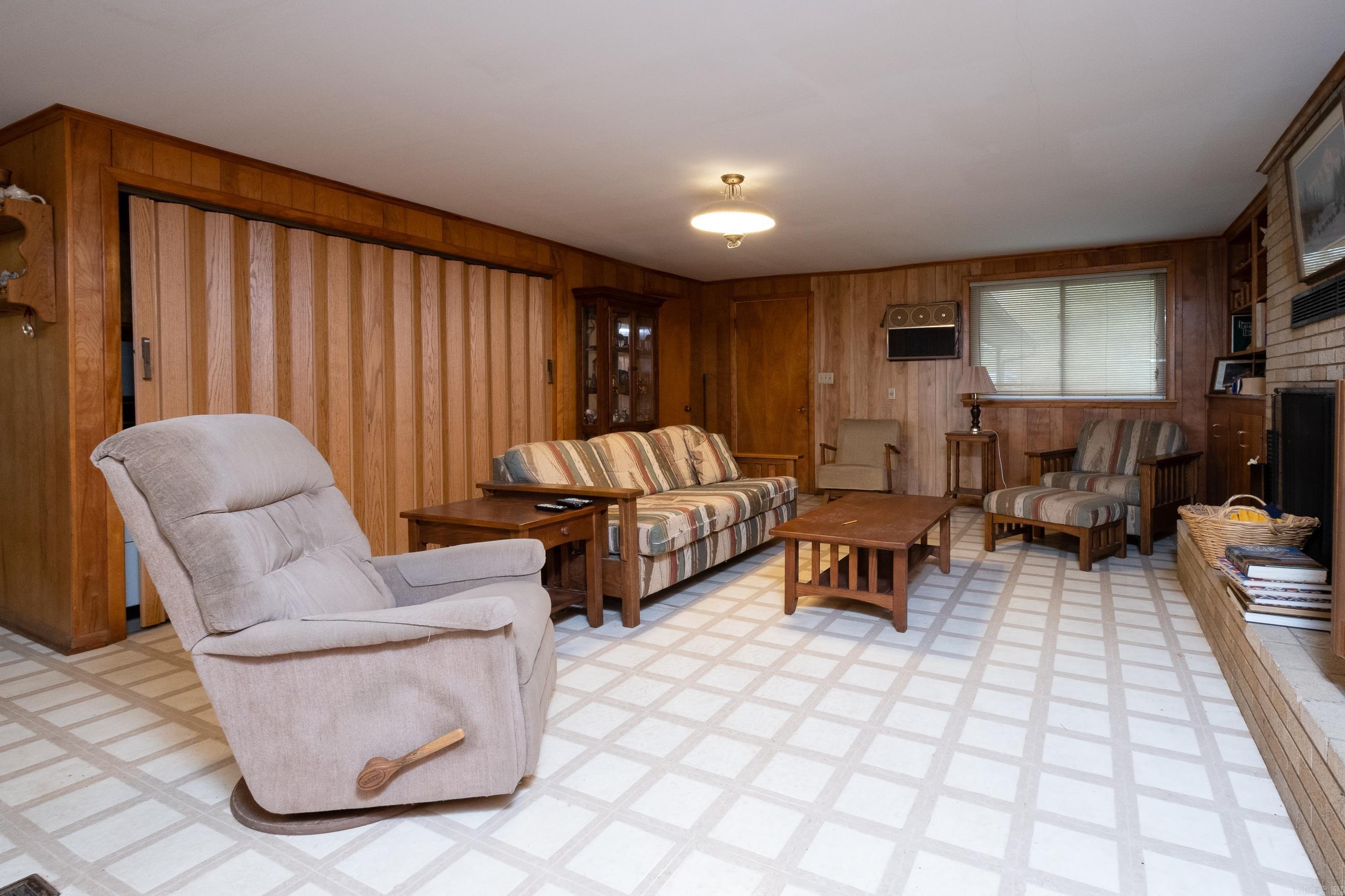 23201 Barry Lane Property Photo 13