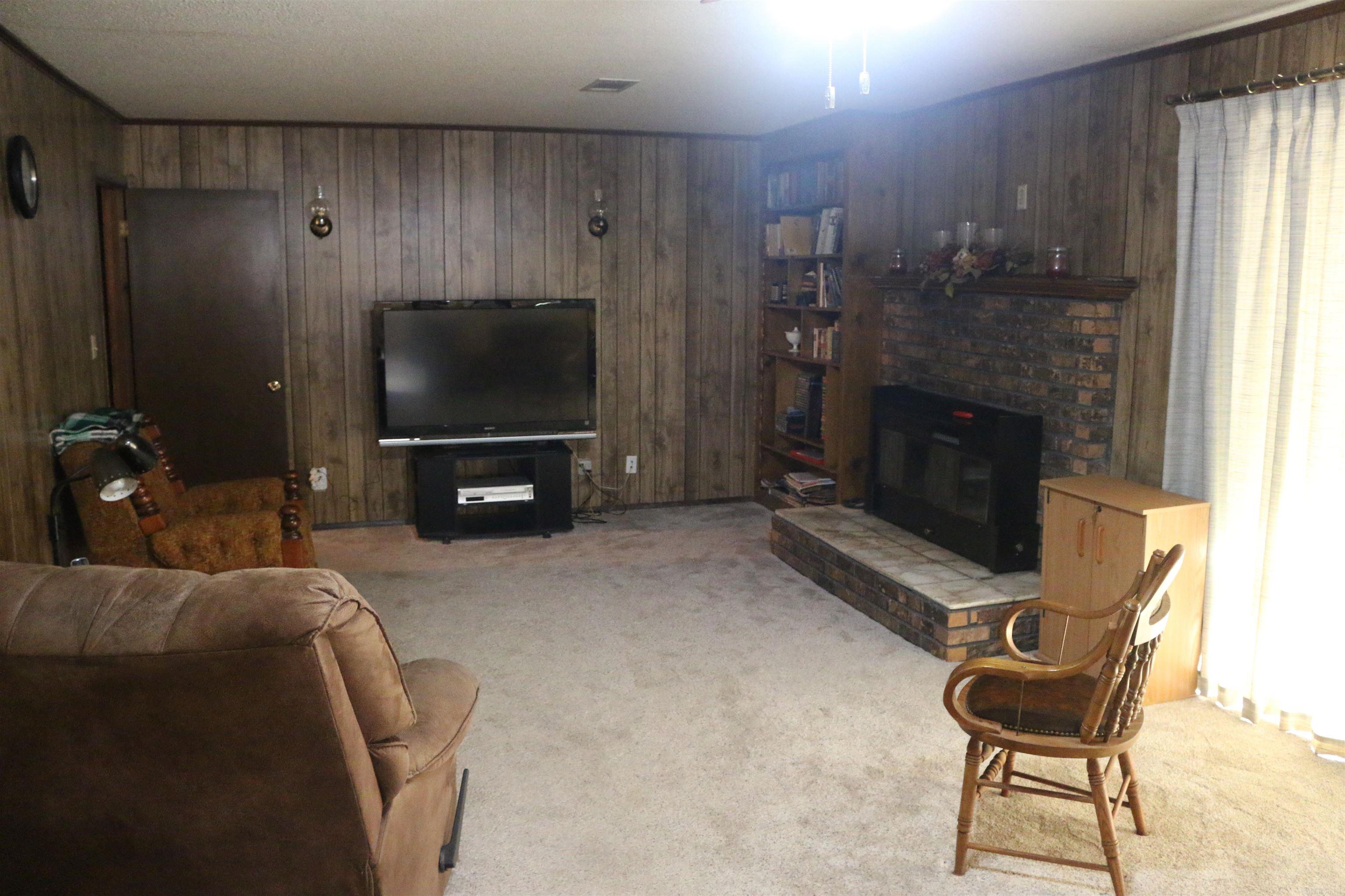 3061 W 84 Property Photo 31