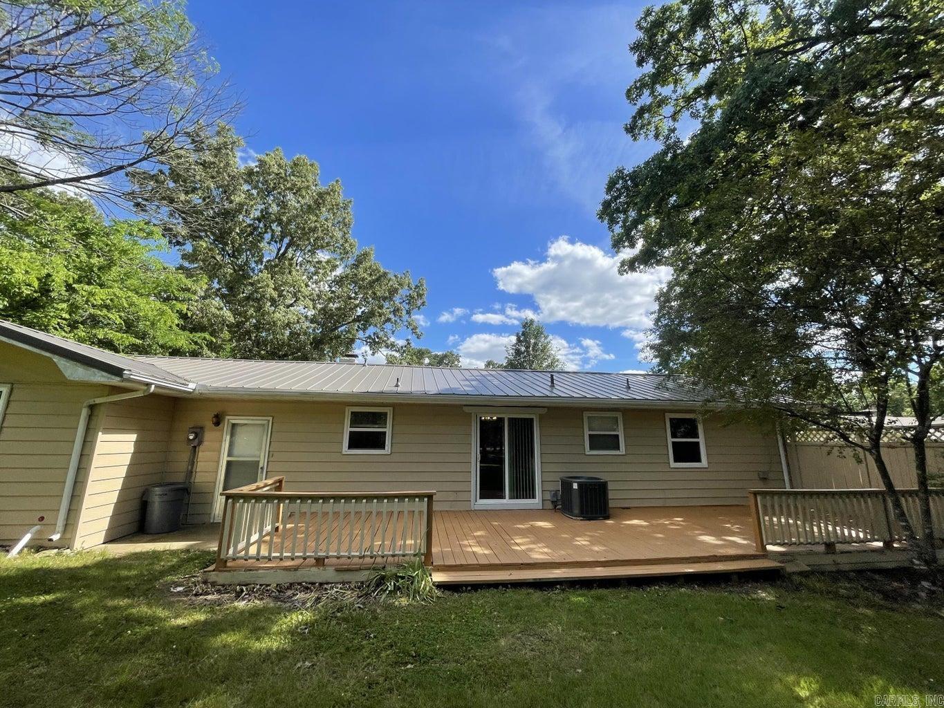 302 E Church Street Property Photo 49