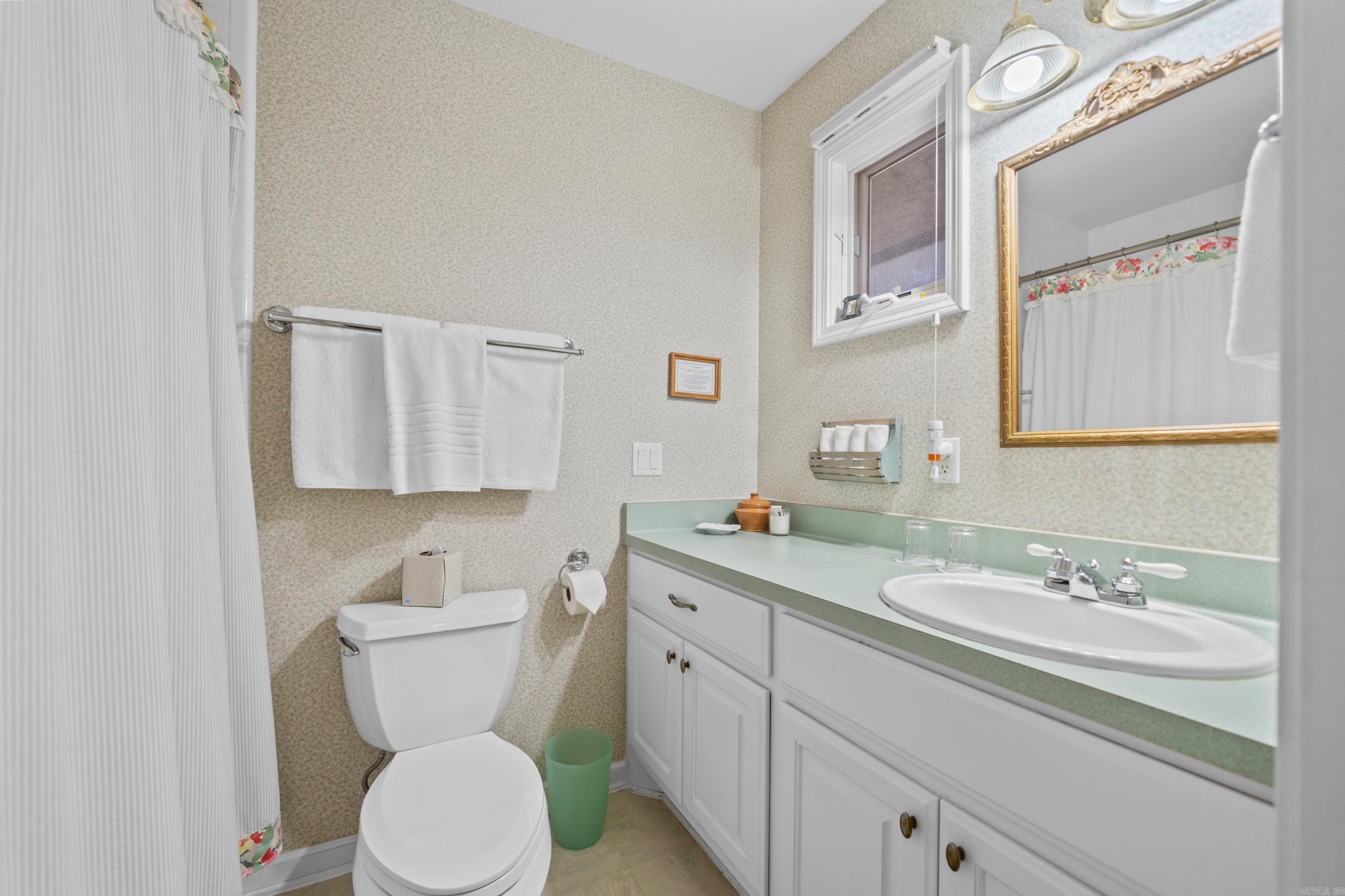 10860 N Highway 7 Property Photo 10