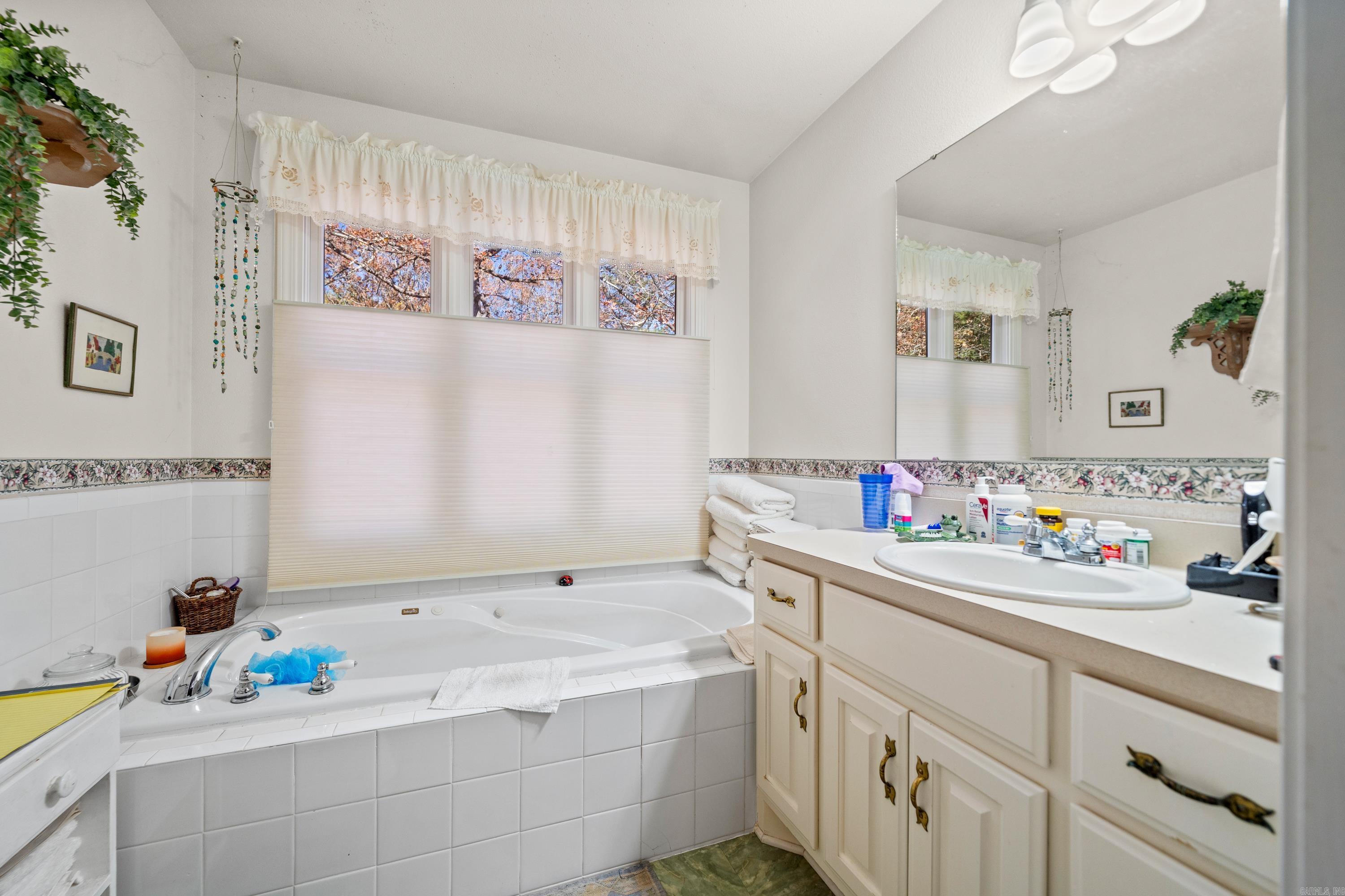 10860 N Highway 7 Property Photo 32