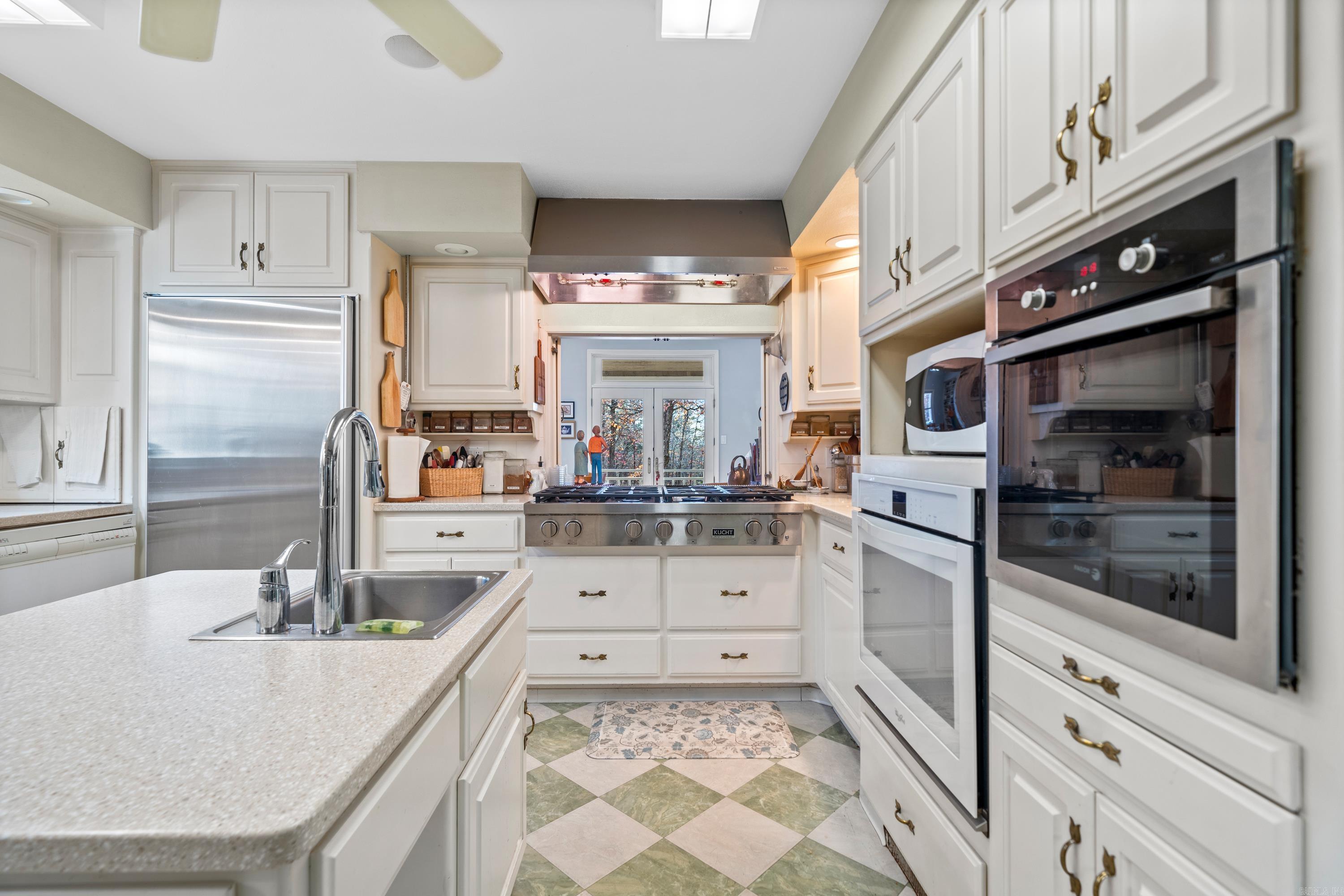 10860 N Highway 7 Property Photo 38