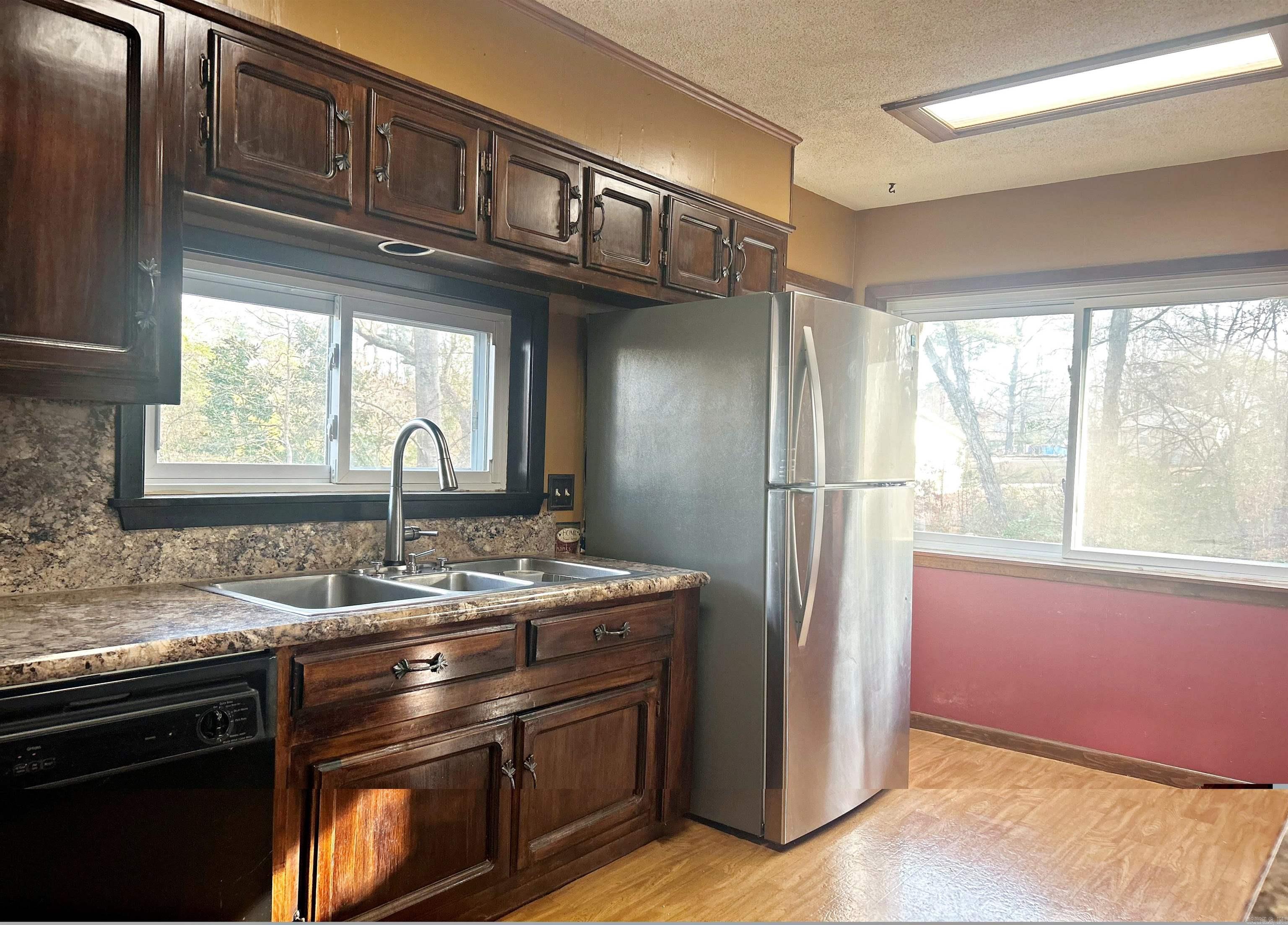 115 Evonshire Street Property Photo 18
