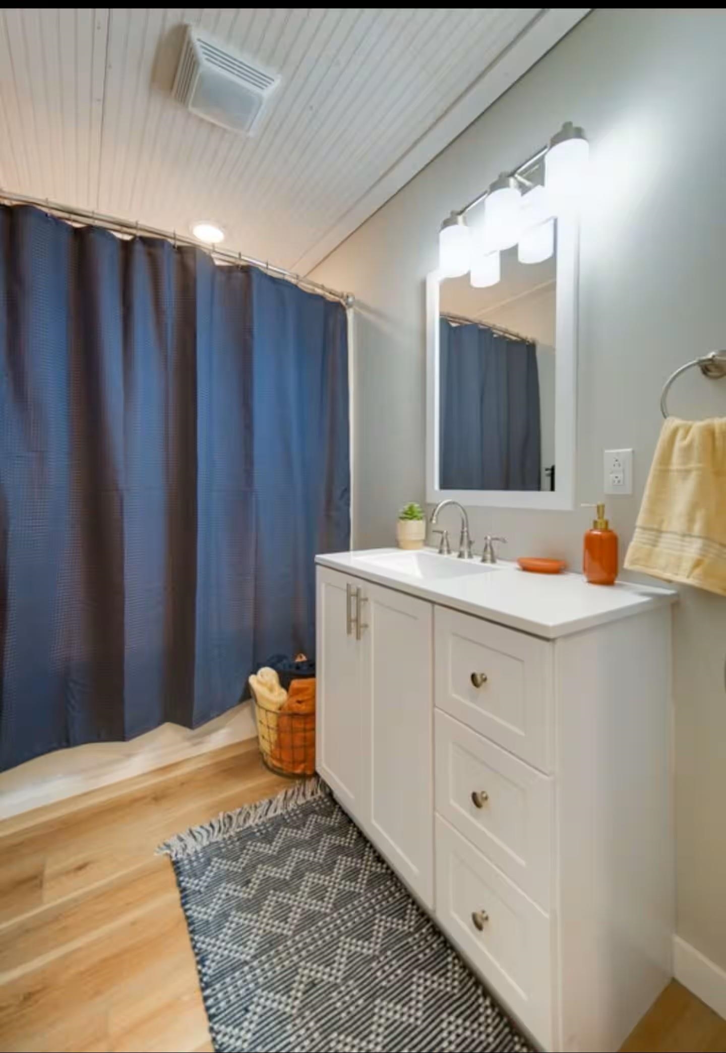 35 Riverbend Rd Property Photo 21