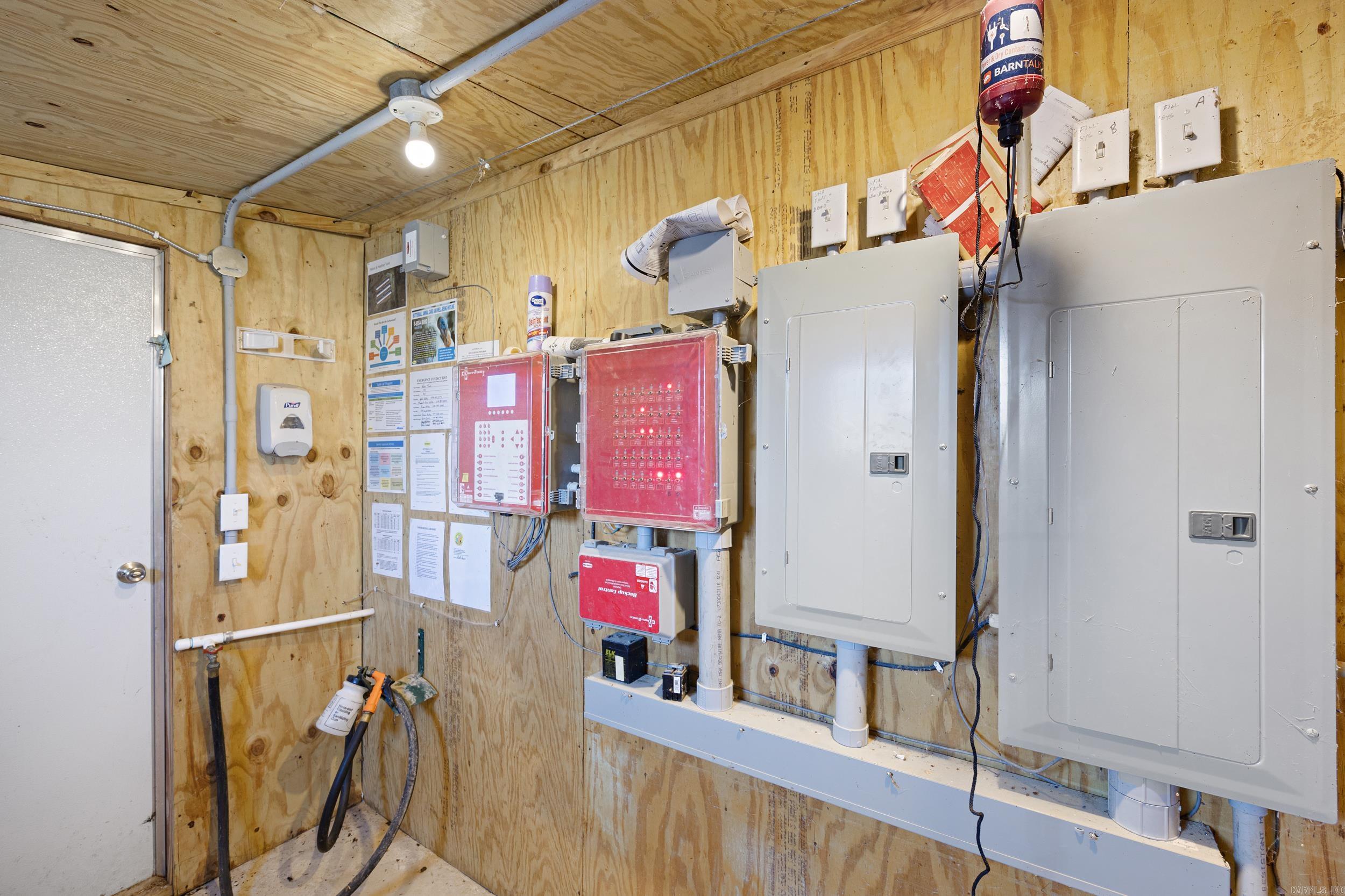 6639 Carriage Road Property Photo 7