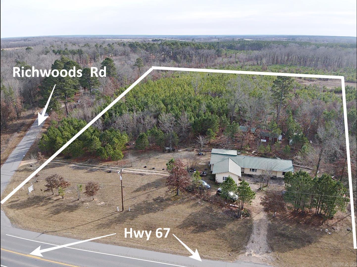 3506 S 67 Highway Property Photo 2