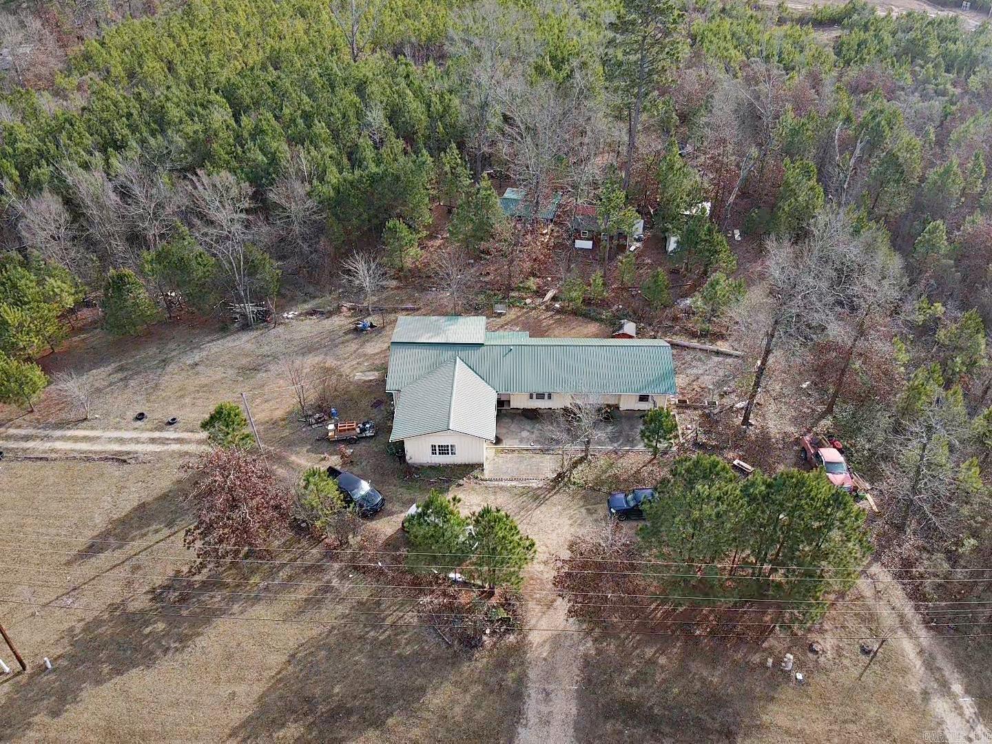 3506 S 67 Highway Property Photo 4