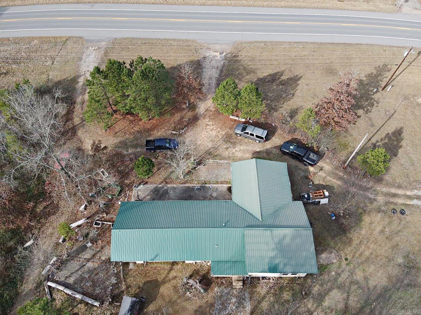 3506 S 67 Highway Property Photo 5