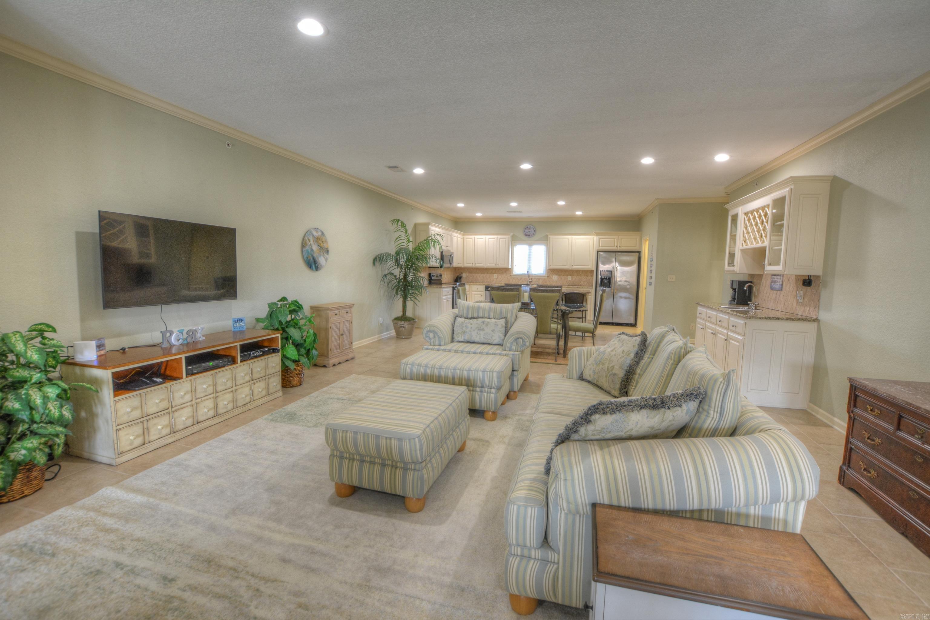 156 Villa Point B Property Photo 11