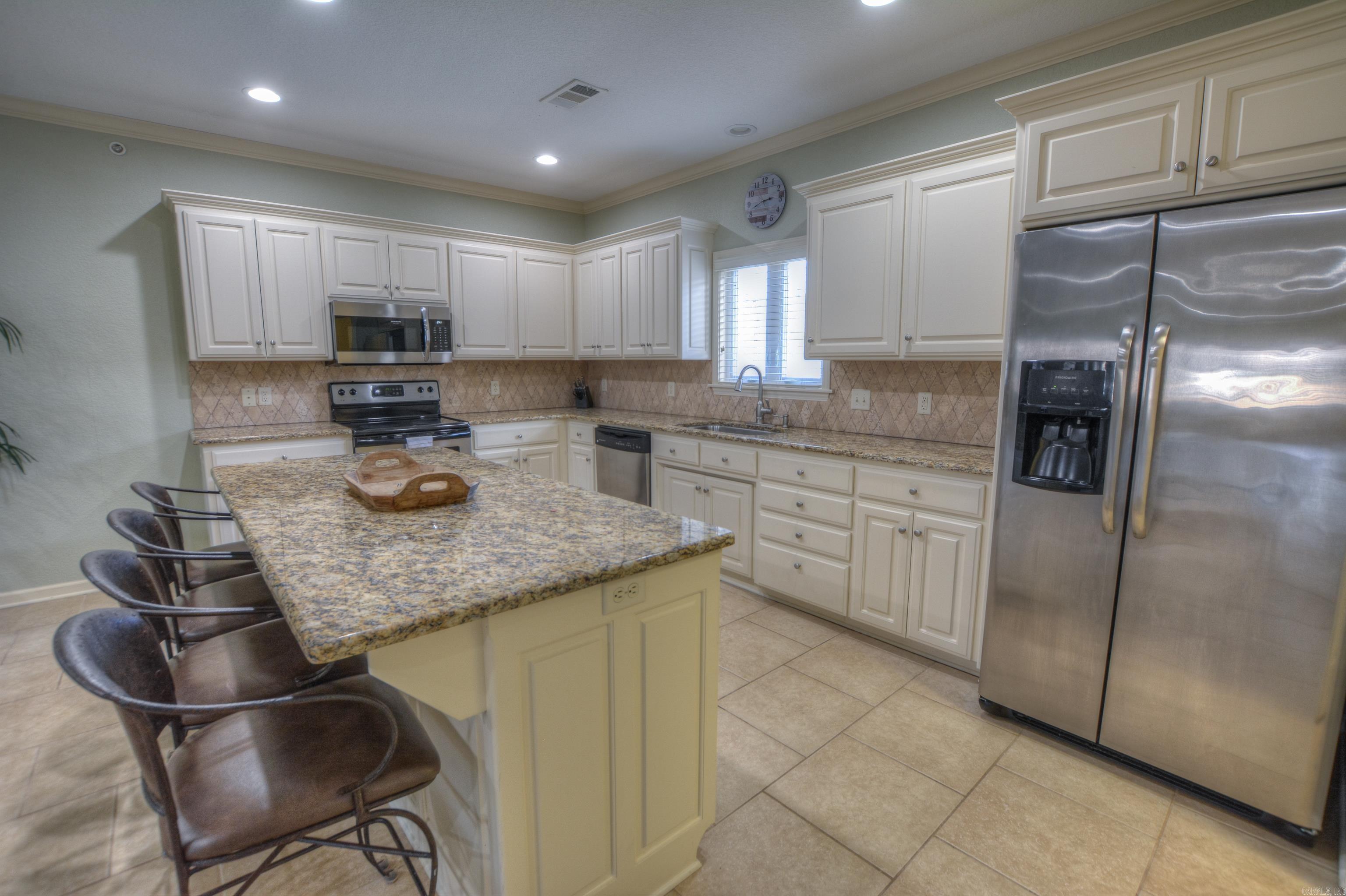 156 Villa Point B Property Photo 13
