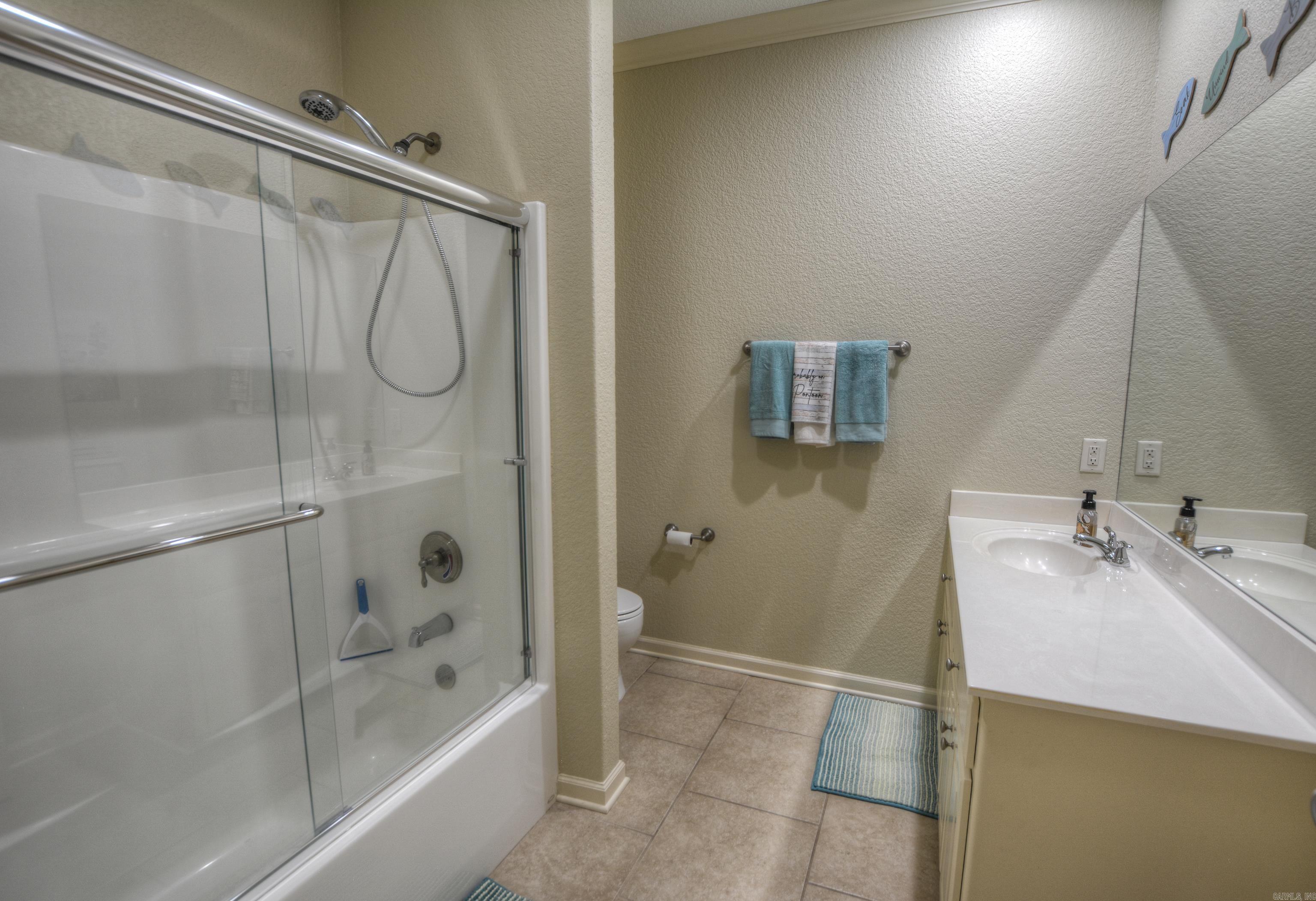 156 Villa Point B Property Photo 22
