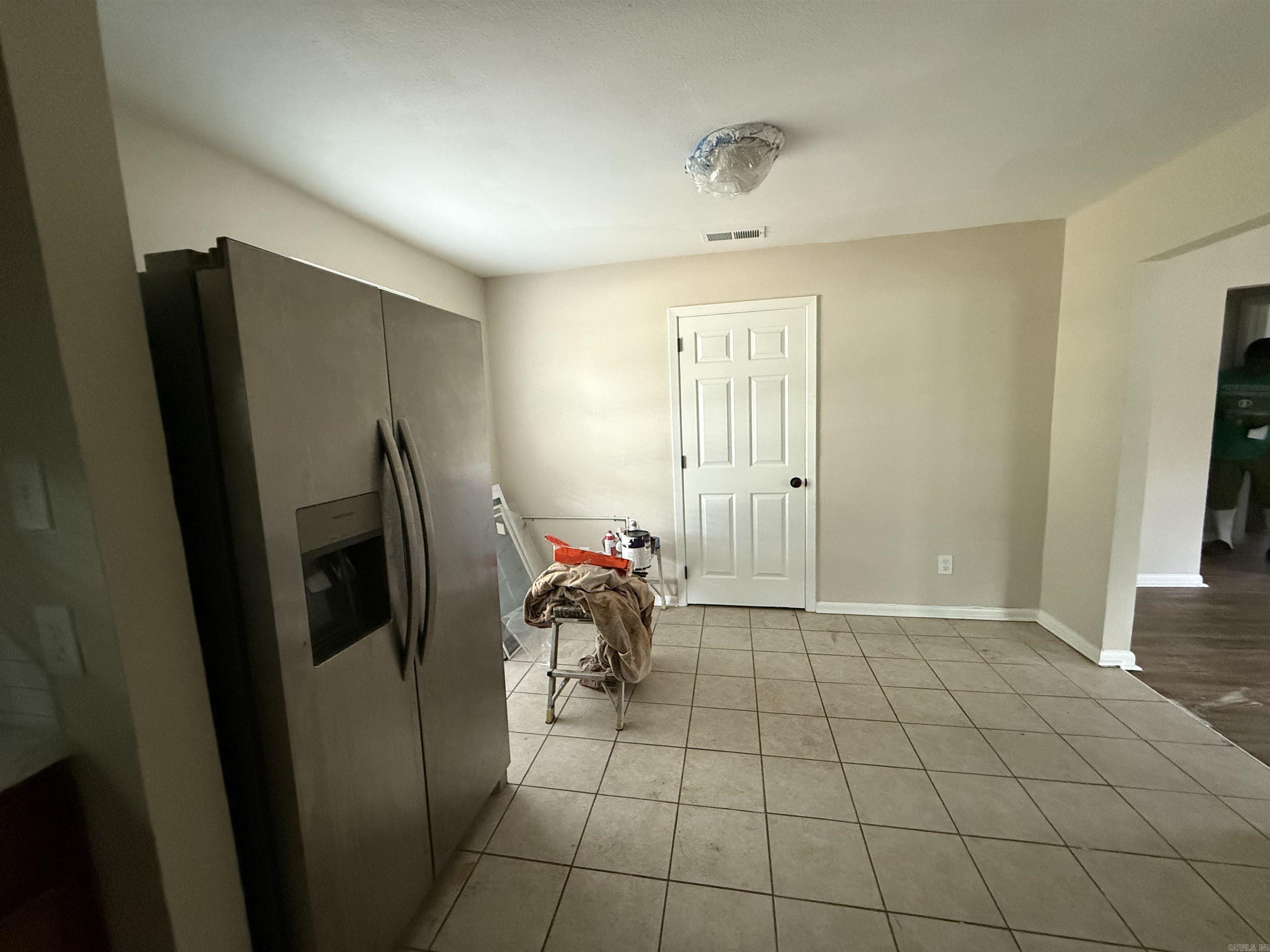2501 S Pine Street Property Photo 14